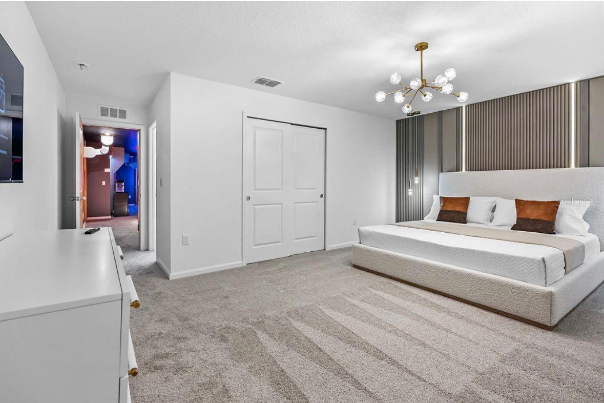 Image 30 of 56 For 9144 Driftwood Path