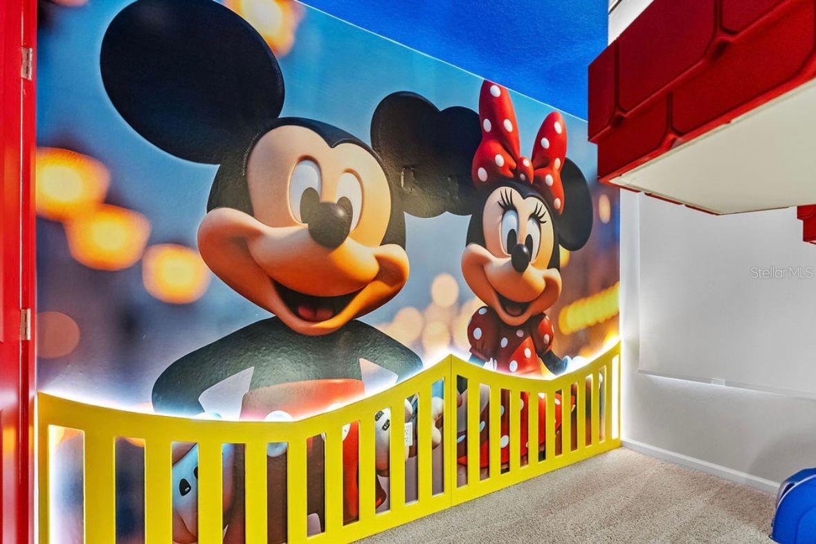 Image 36 of 56 For 9144 Driftwood Path