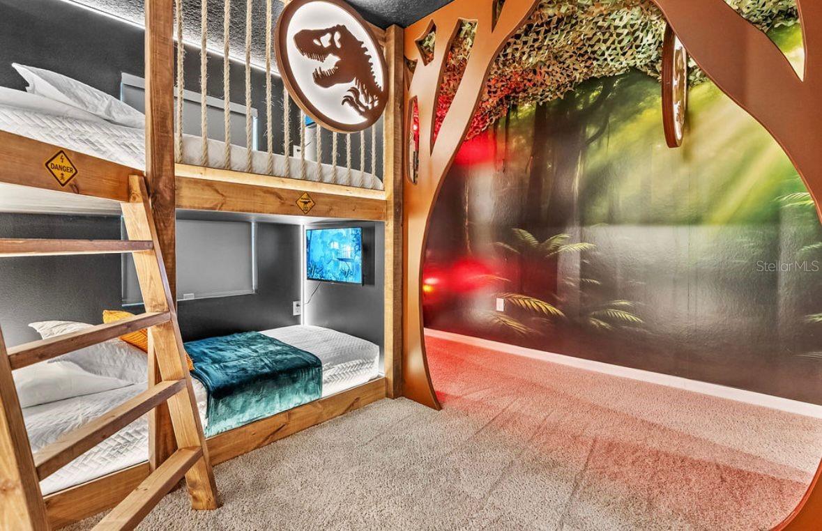 Image 48 of 56 For 9144 Driftwood Path