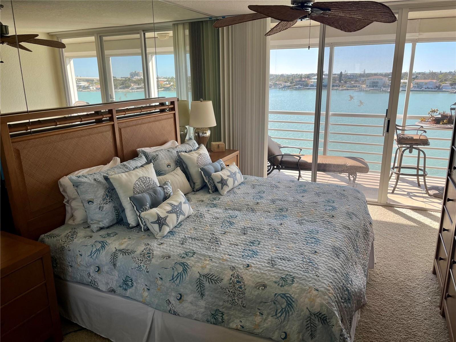 Image 16 of 32 For 6093 Bahia Del Mar Circle 676