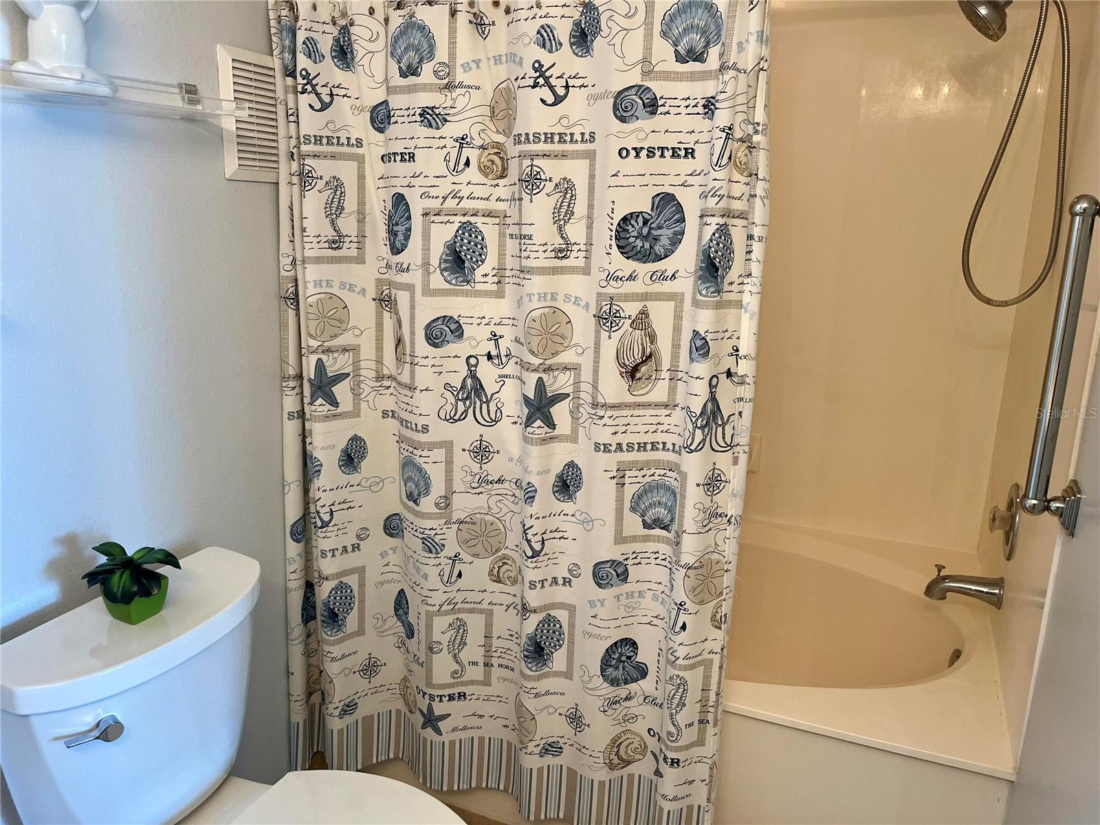 Image 21 of 32 For 6093 Bahia Del Mar Circle 676