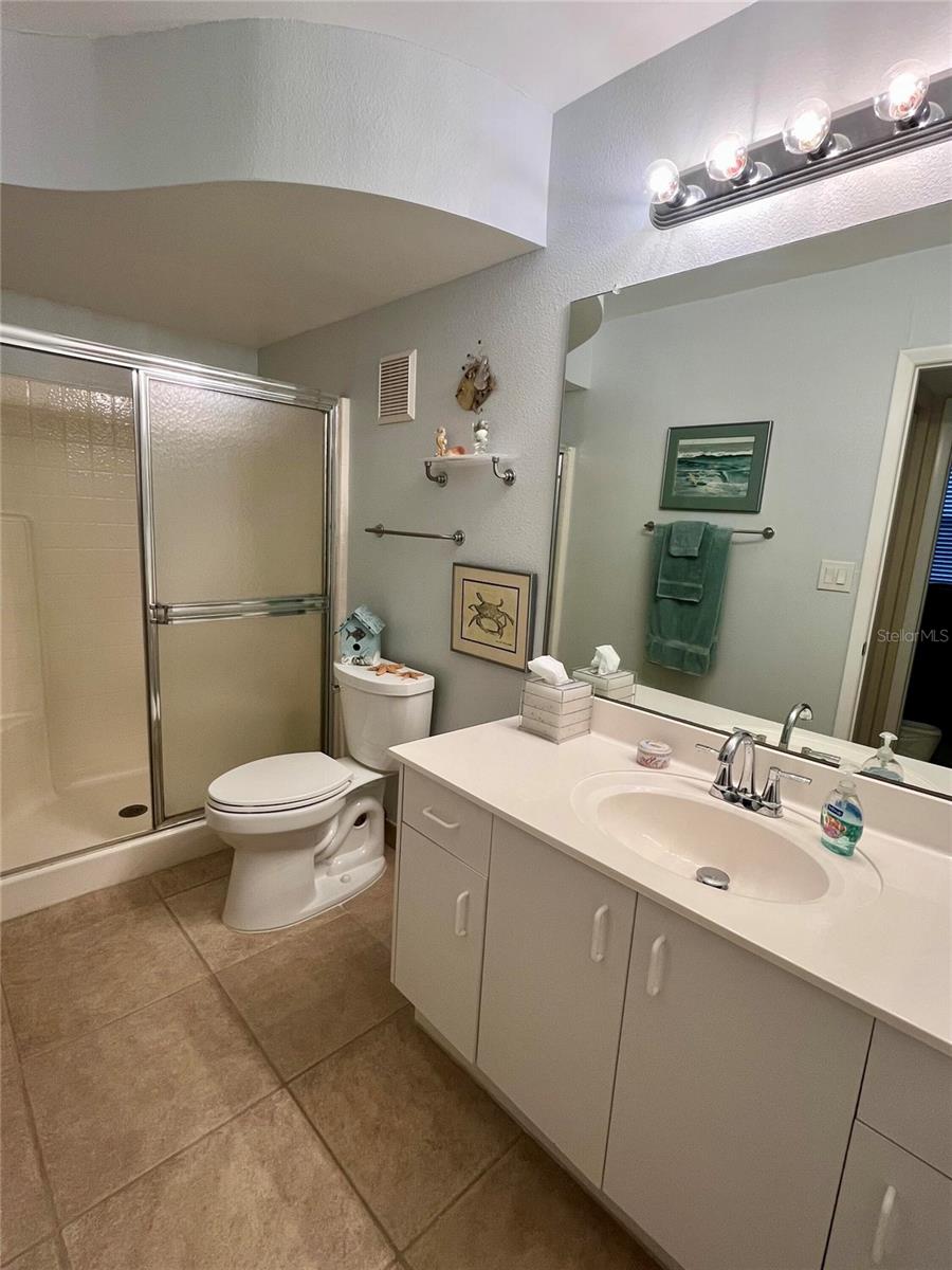 Image 25 of 32 For 6093 Bahia Del Mar Circle 676