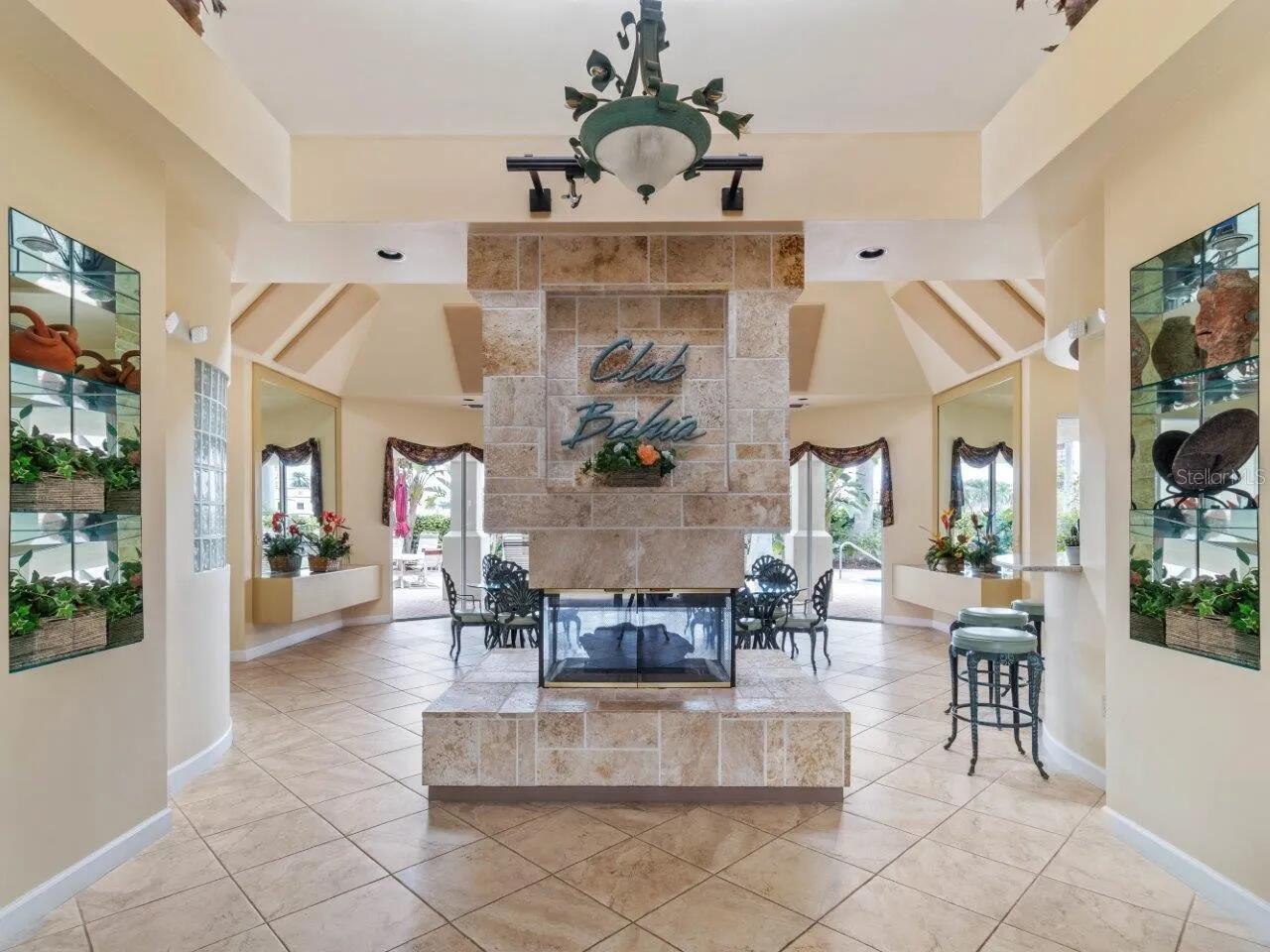 Image 27 of 32 For 6093 Bahia Del Mar Circle 676