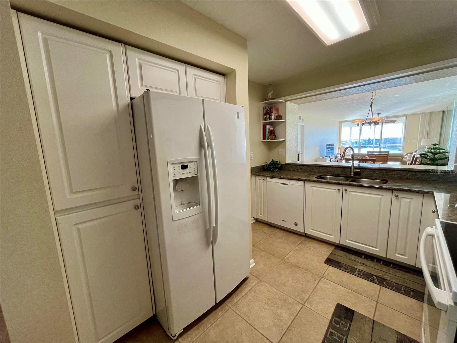 Image 6 of 32 For 6093 Bahia Del Mar Circle 676