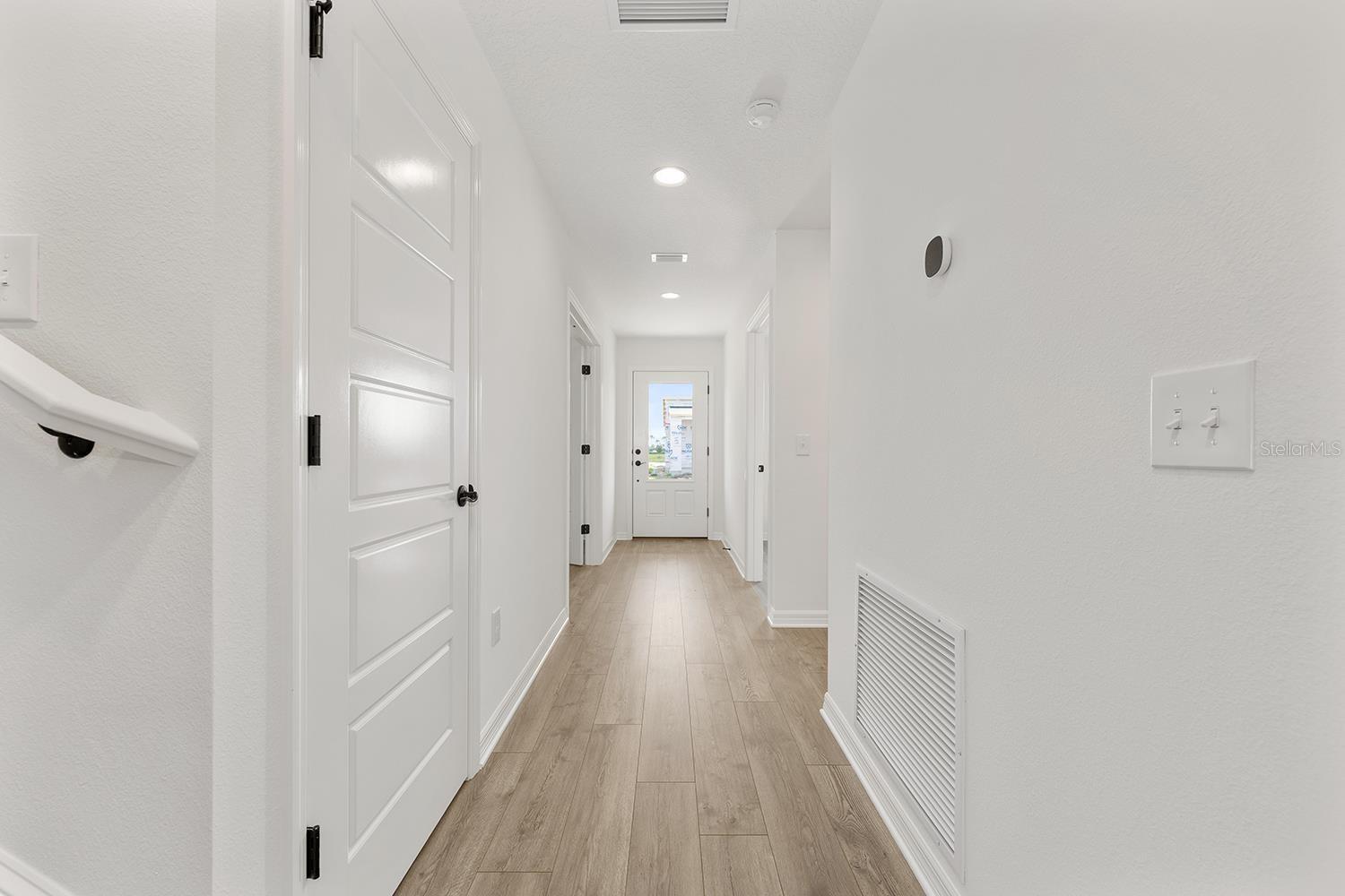 Image 10 of 54 For 7848 Byers Street