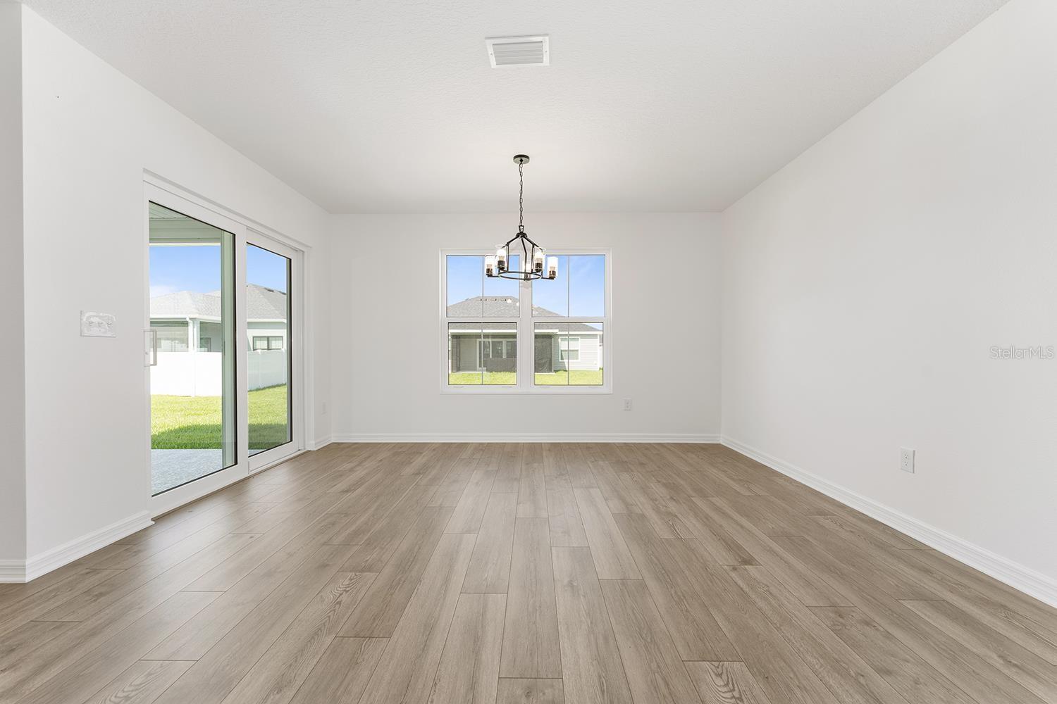 Image 18 of 54 For 7848 Byers Street