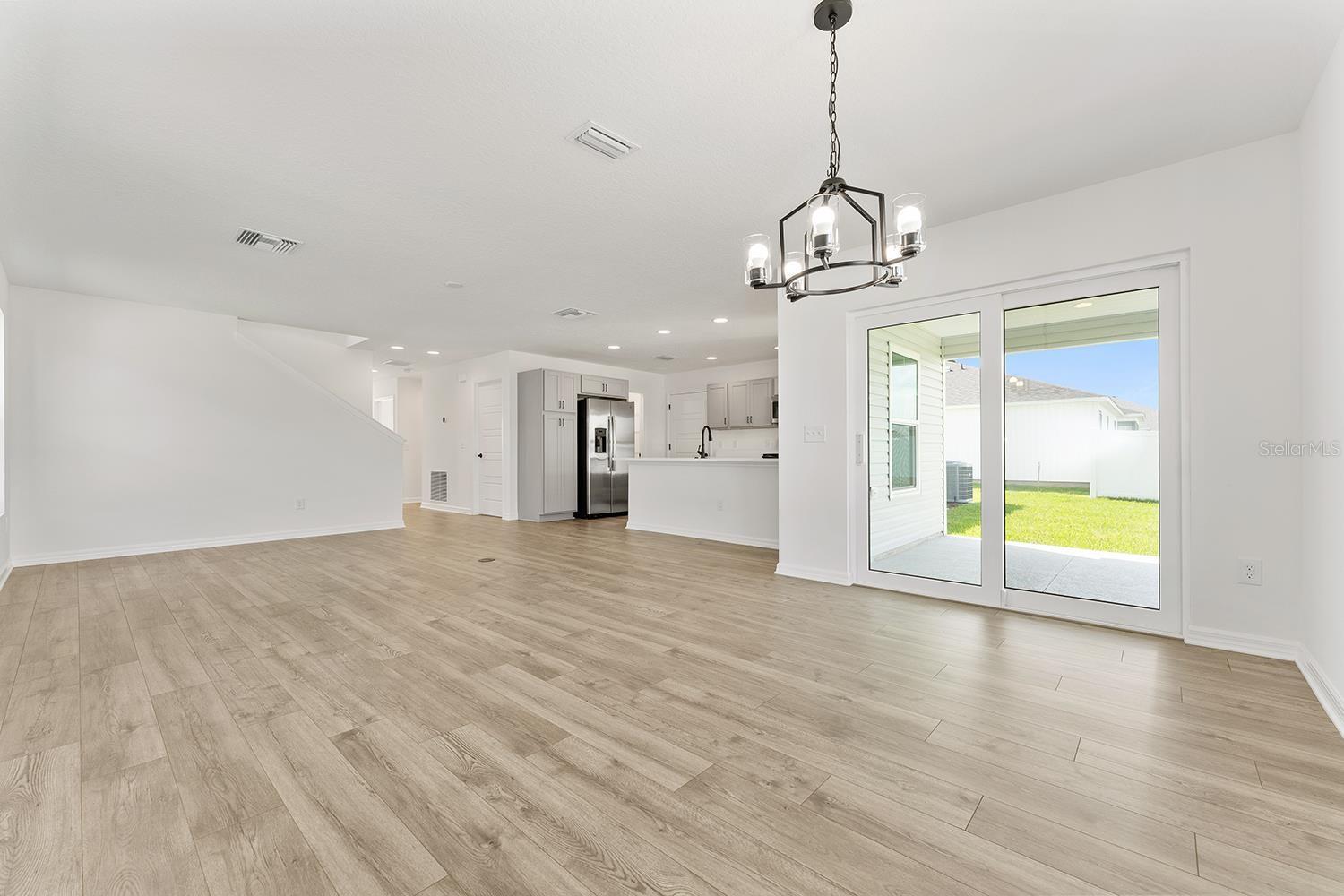 Image 19 of 54 For 7848 Byers Street