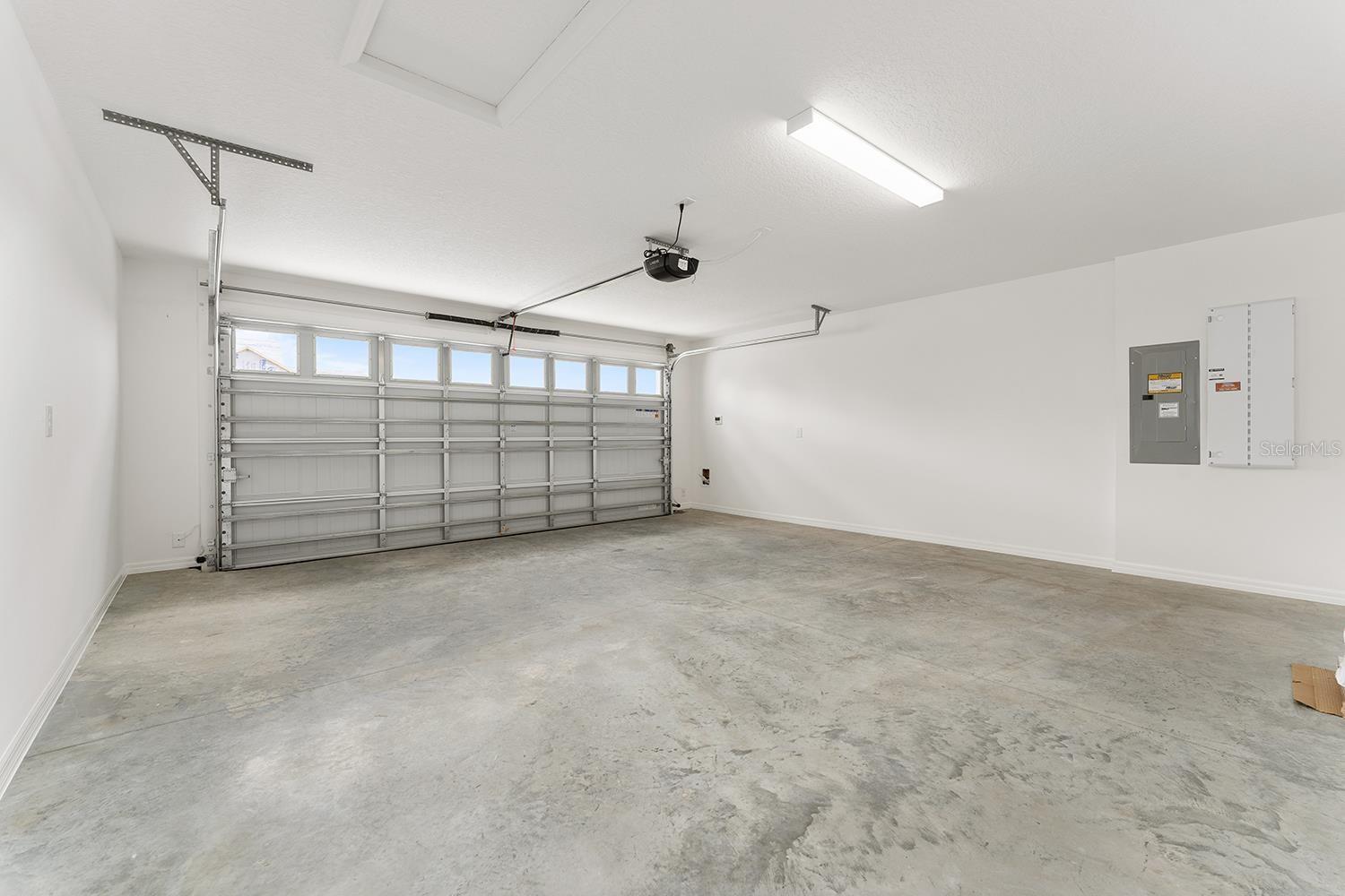 Image 38 of 54 For 7848 Byers Street