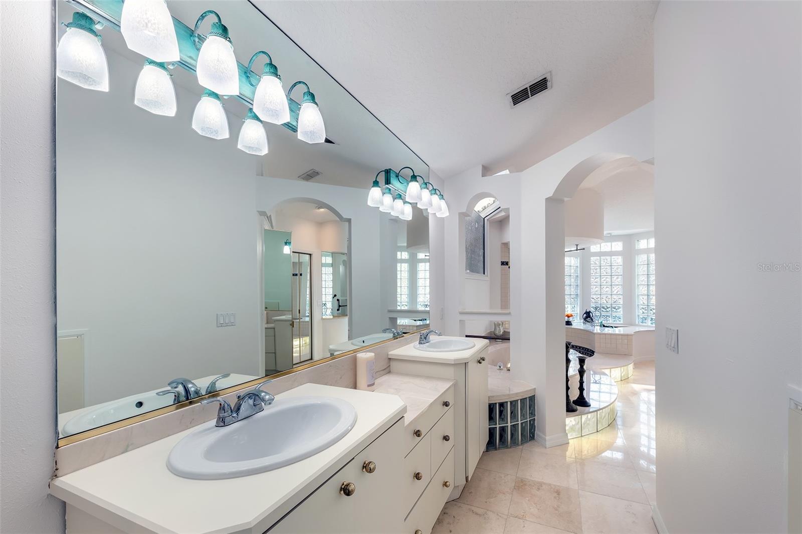 Image 23 of 49 For 4985 Fawn Ridge Place