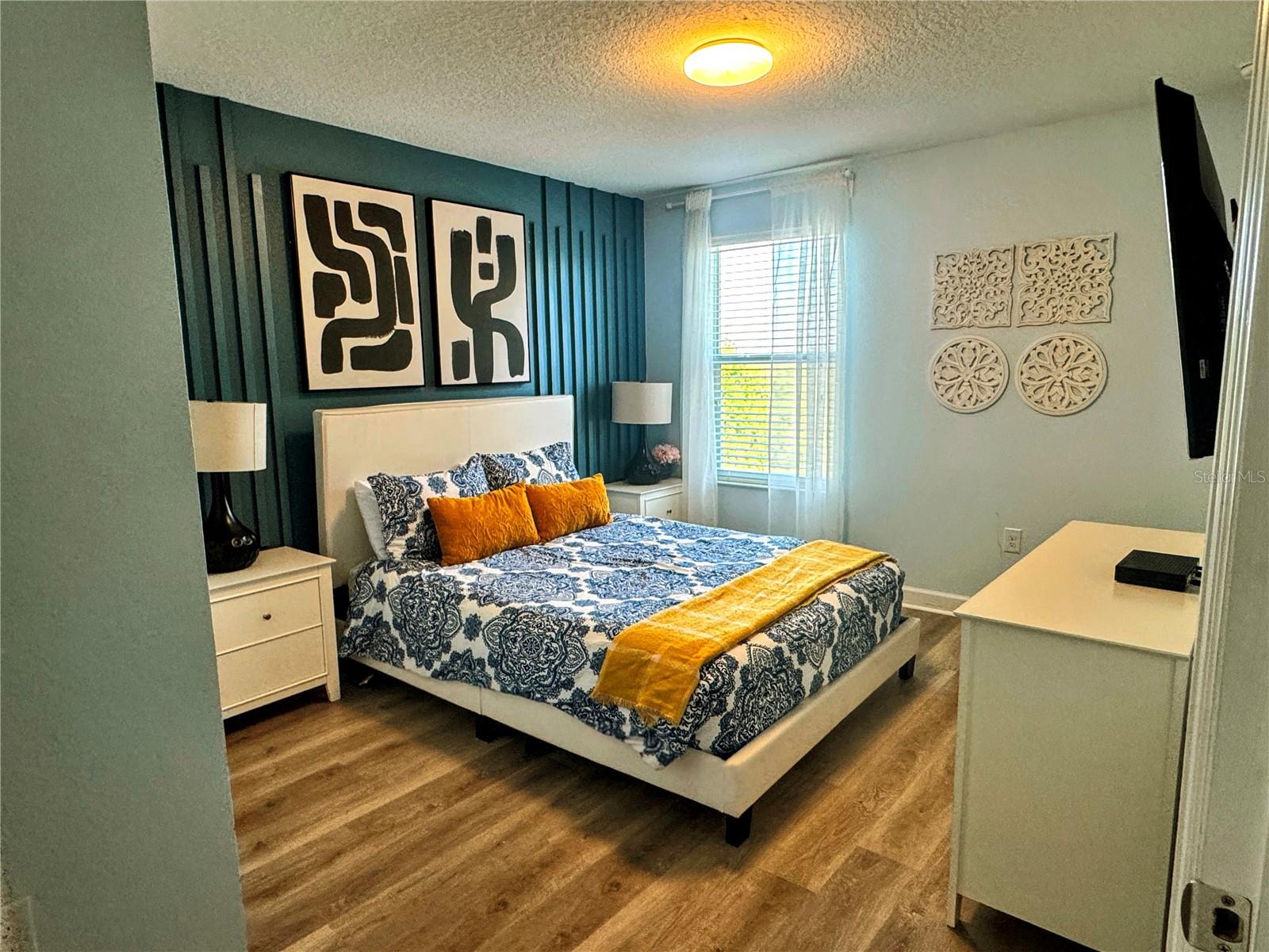 Image 17 of 32 For 8847 Interlocking Court