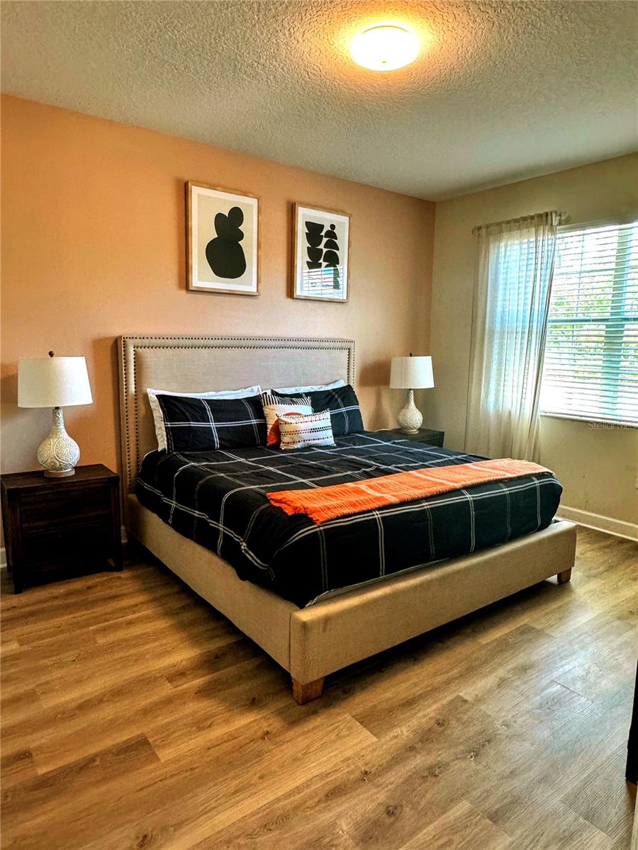 Image 29 of 32 For 8847 Interlocking Court