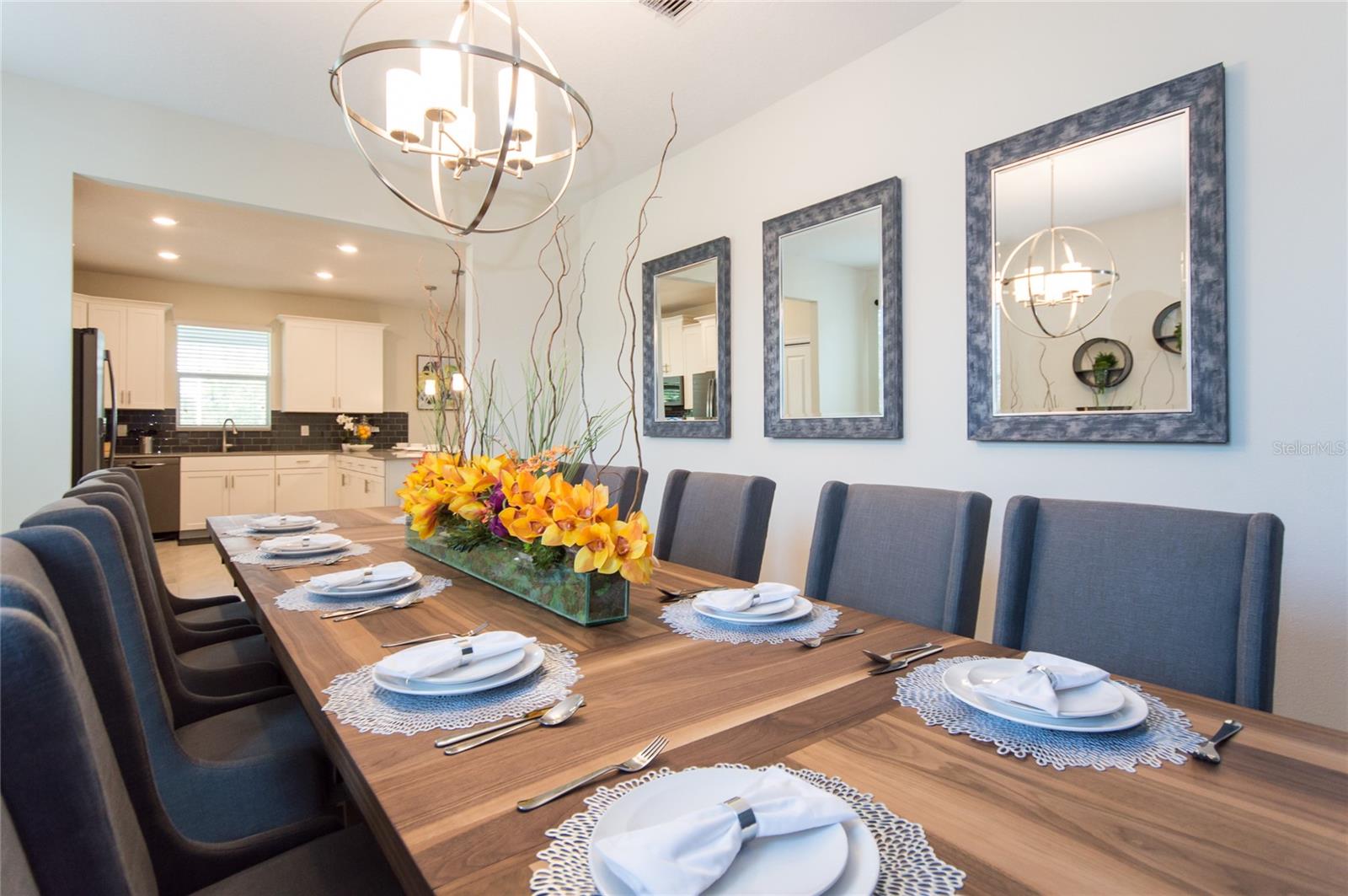 Image 6 of 32 For 8847 Interlocking Court