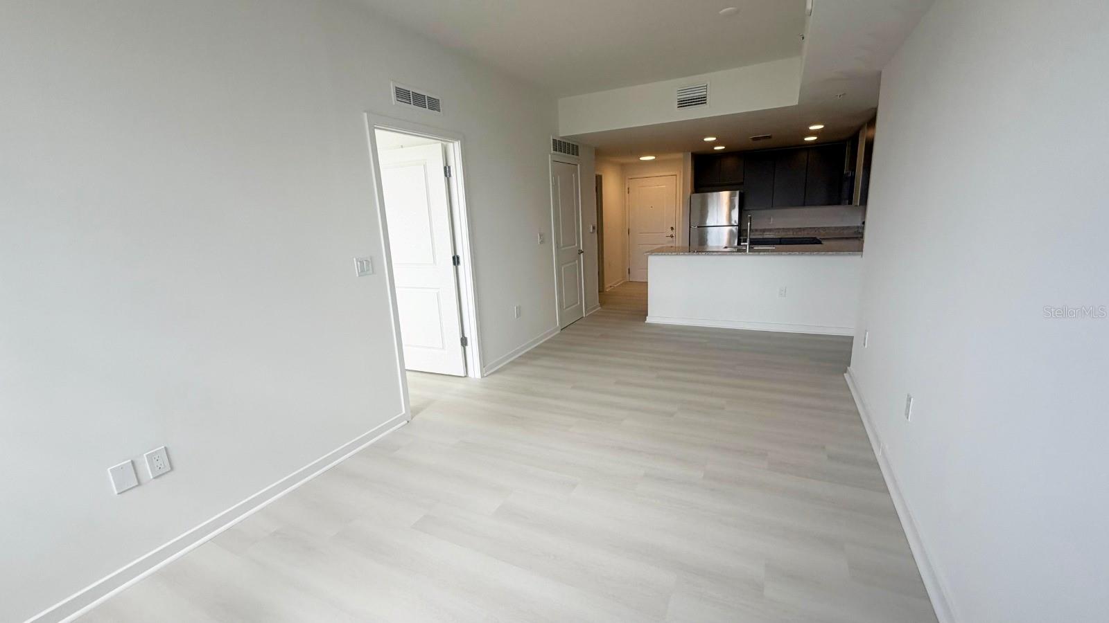 Image 12 of 48 For 5587 Millenia Boulevard 213