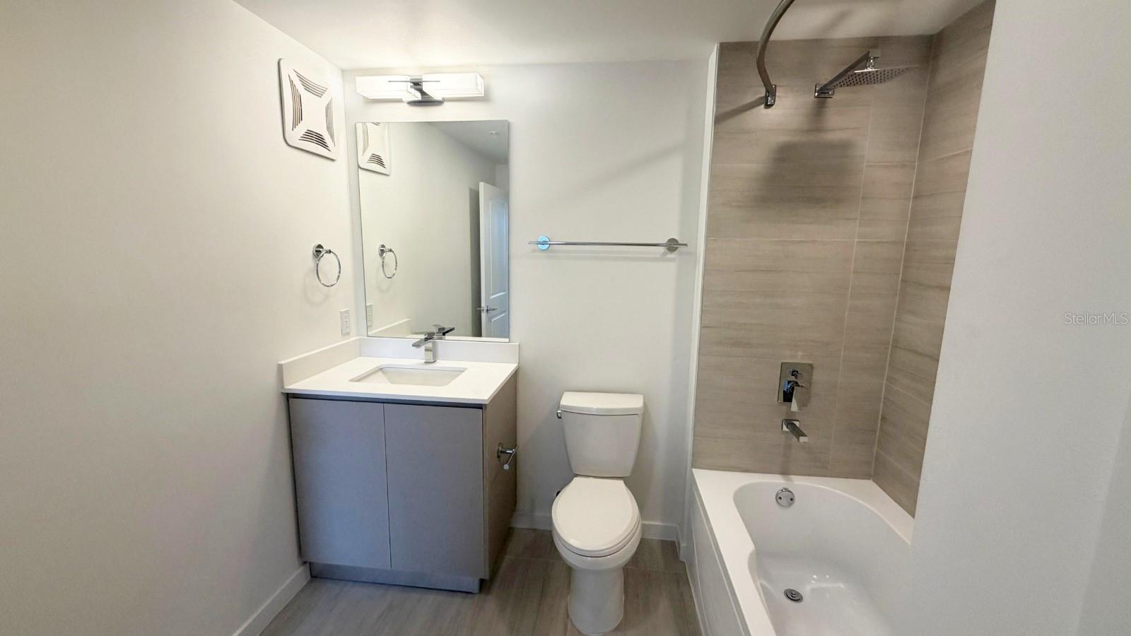 Image 28 of 48 For 5587 Millenia Boulevard 213