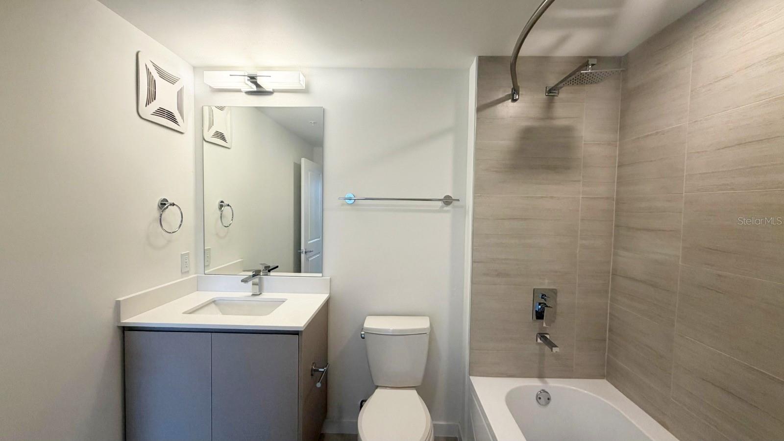 Image 29 of 48 For 5587 Millenia Boulevard 213