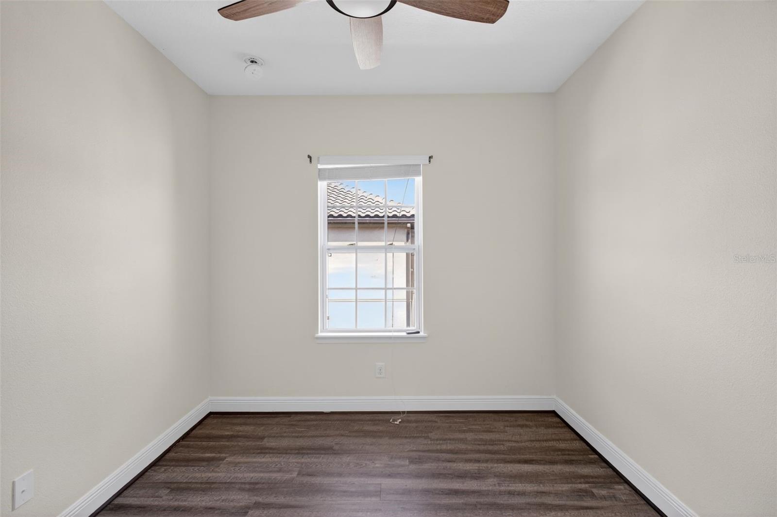 Image 10 of 44 For 817 Lobelia Drive