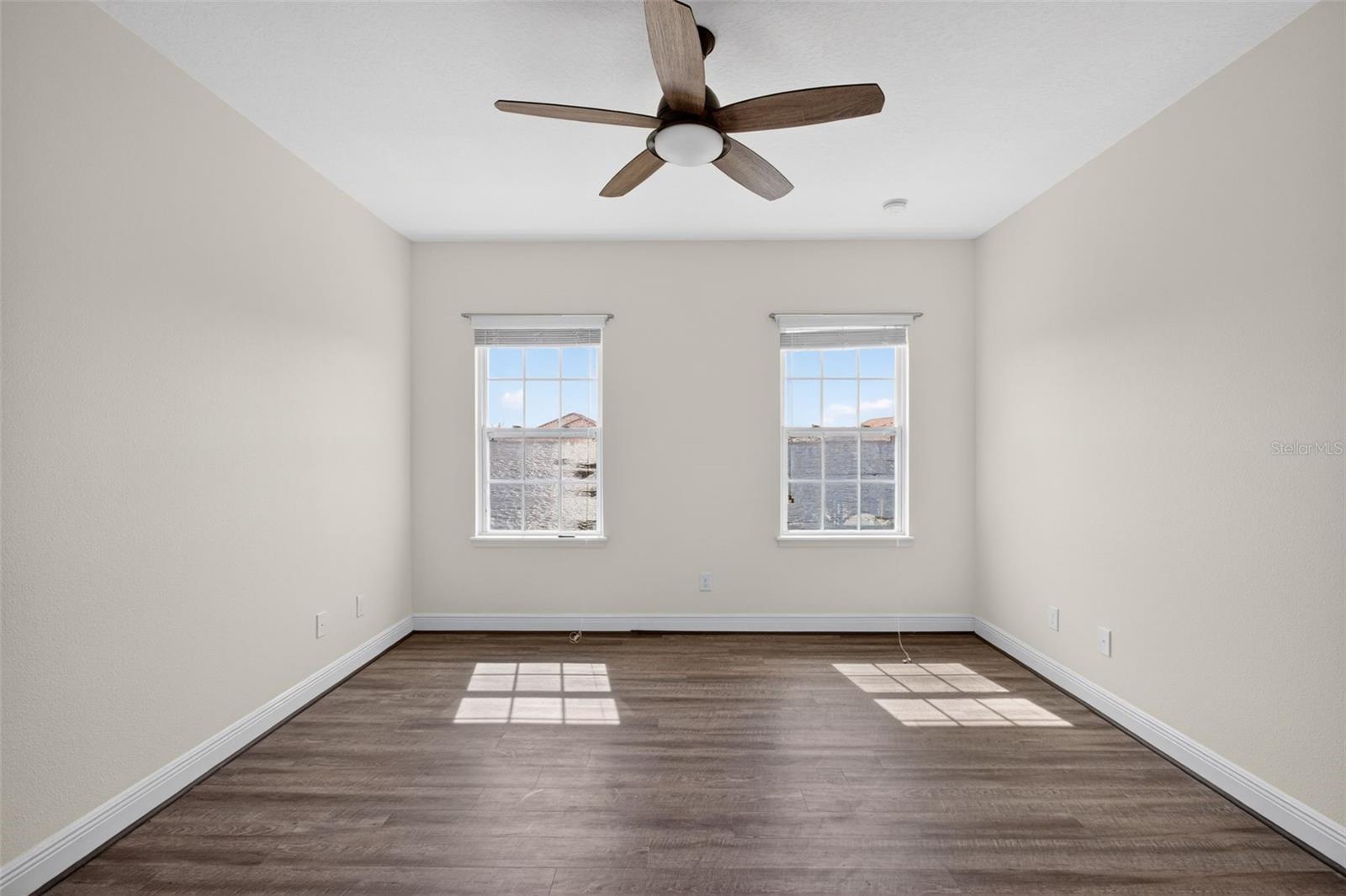 Image 2 of 44 For 817 Lobelia Drive