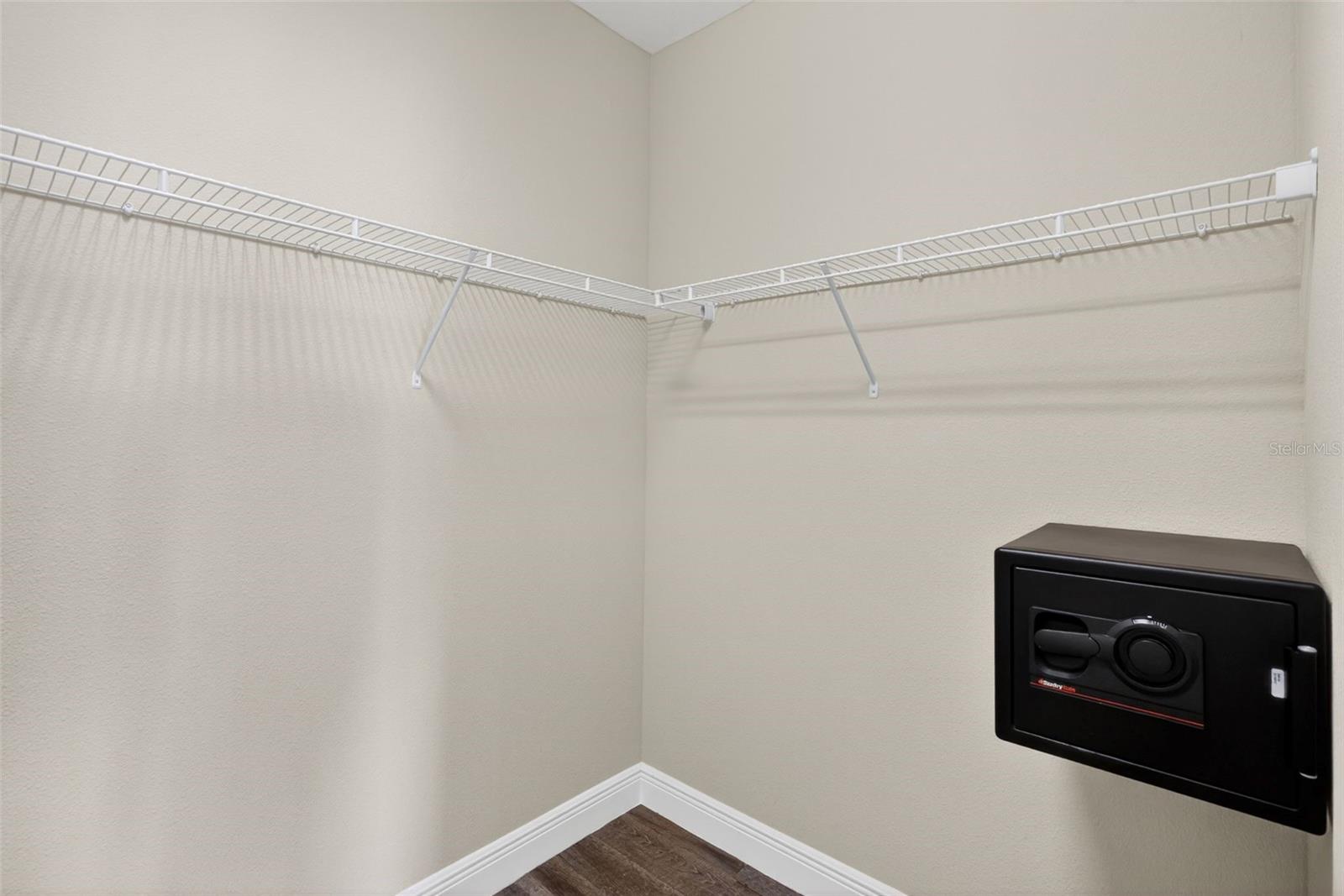 Image 34 of 44 For 817 Lobelia Drive