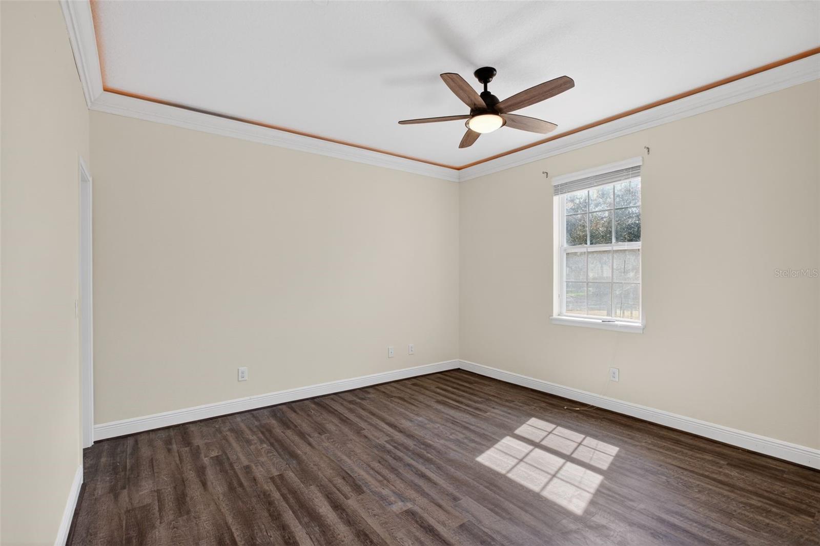 Image 5 of 44 For 817 Lobelia Drive