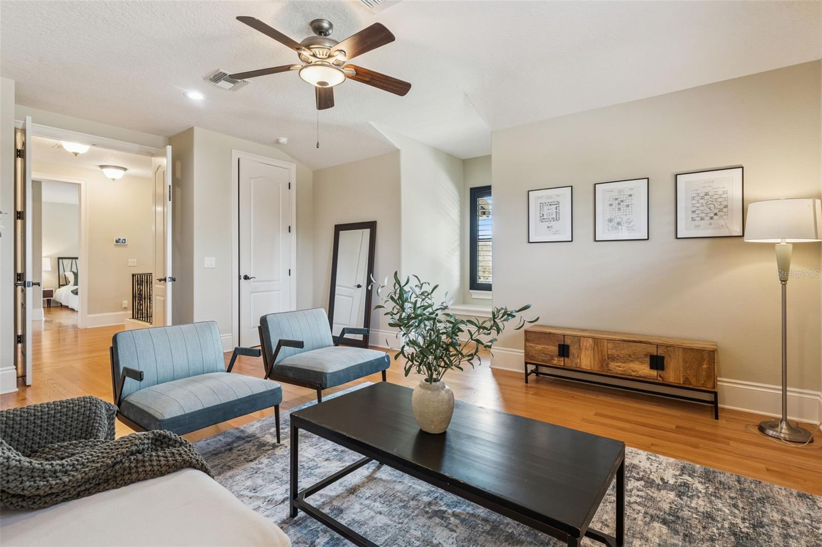 Image 18 of 58 For 2008 Center Drive