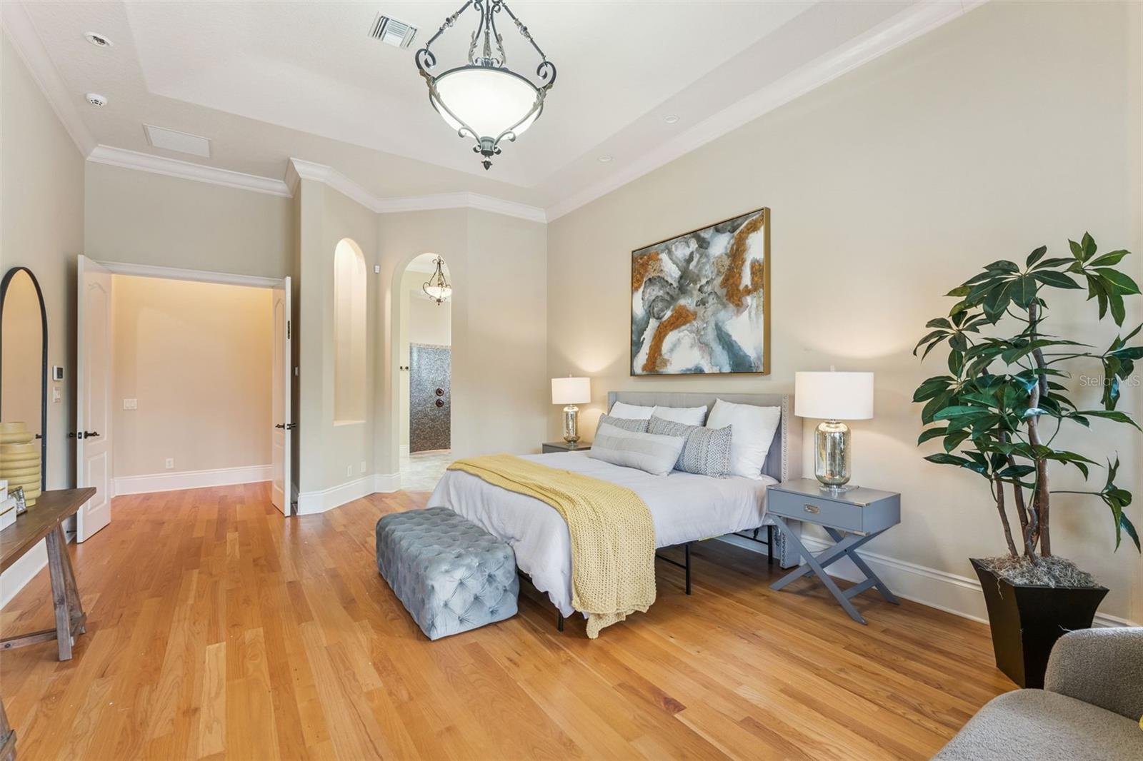 Image 24 of 58 For 2008 Center Drive