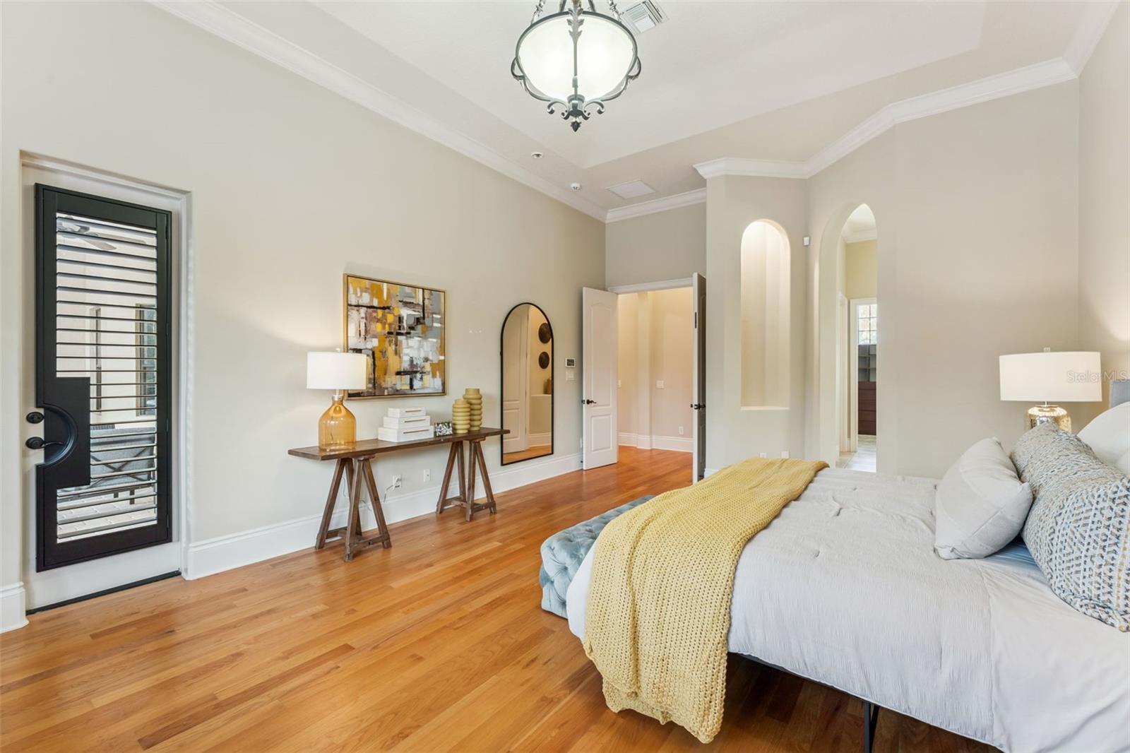 Image 25 of 58 For 2008 Center Drive