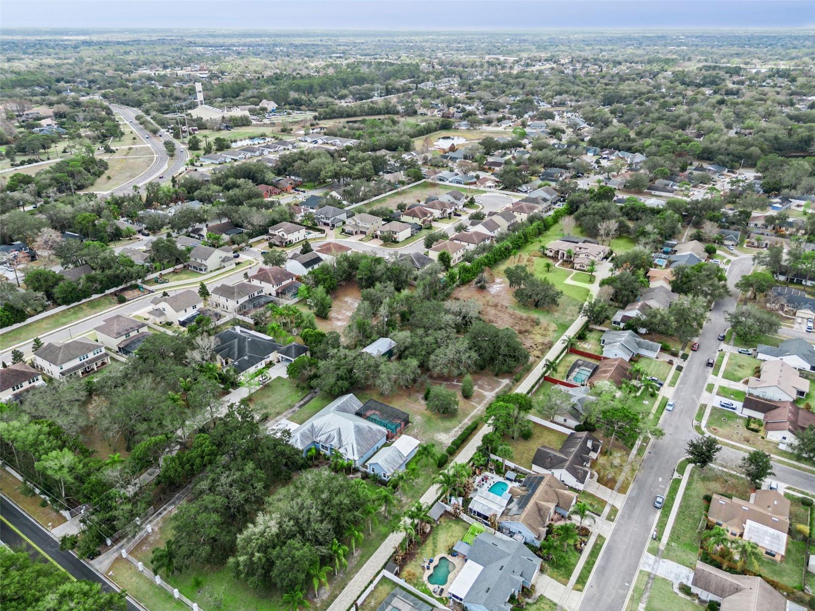 Image 55 of 58 For 2008 Center Drive