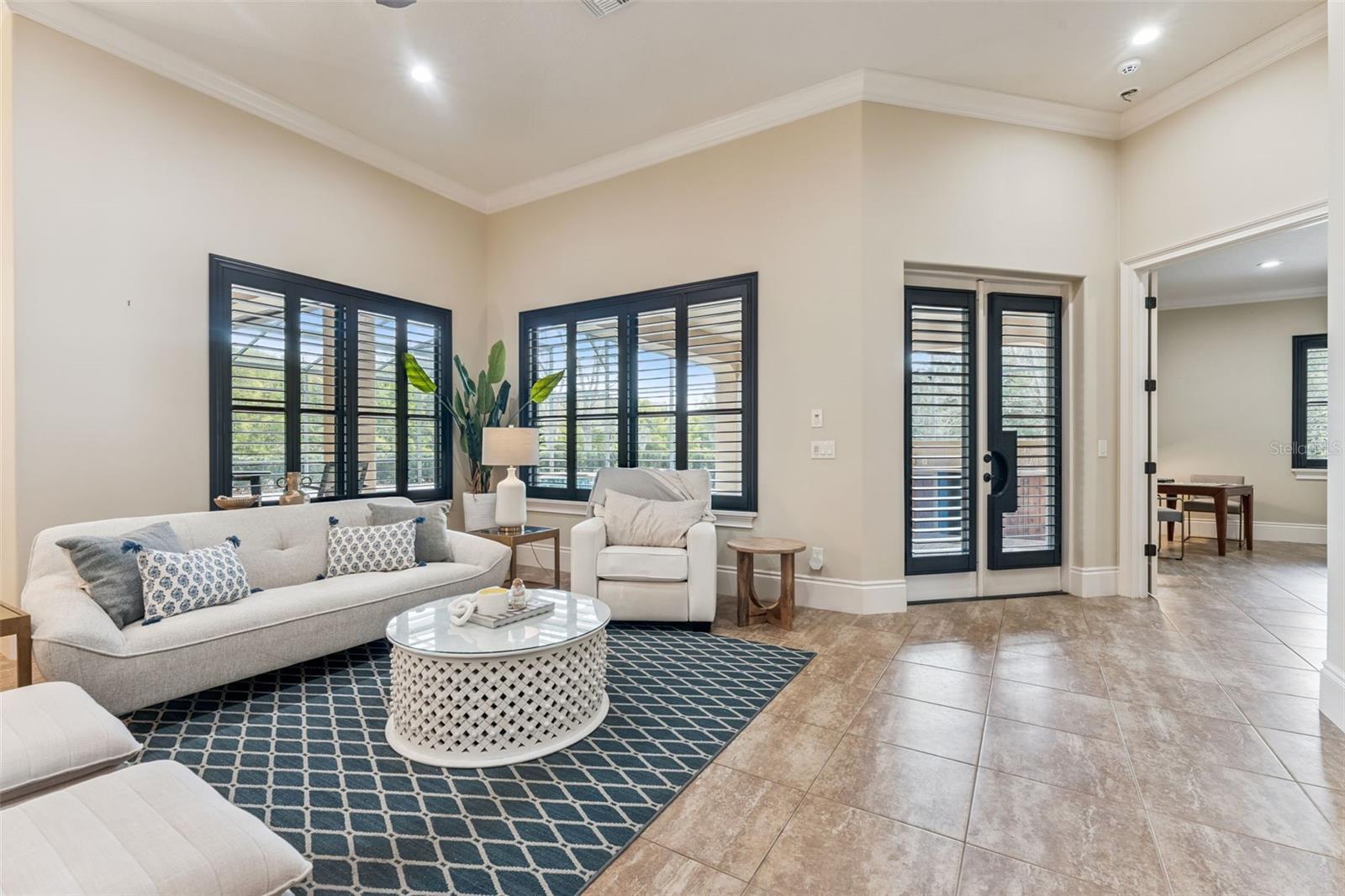 Image 9 of 58 For 2008 Center Drive