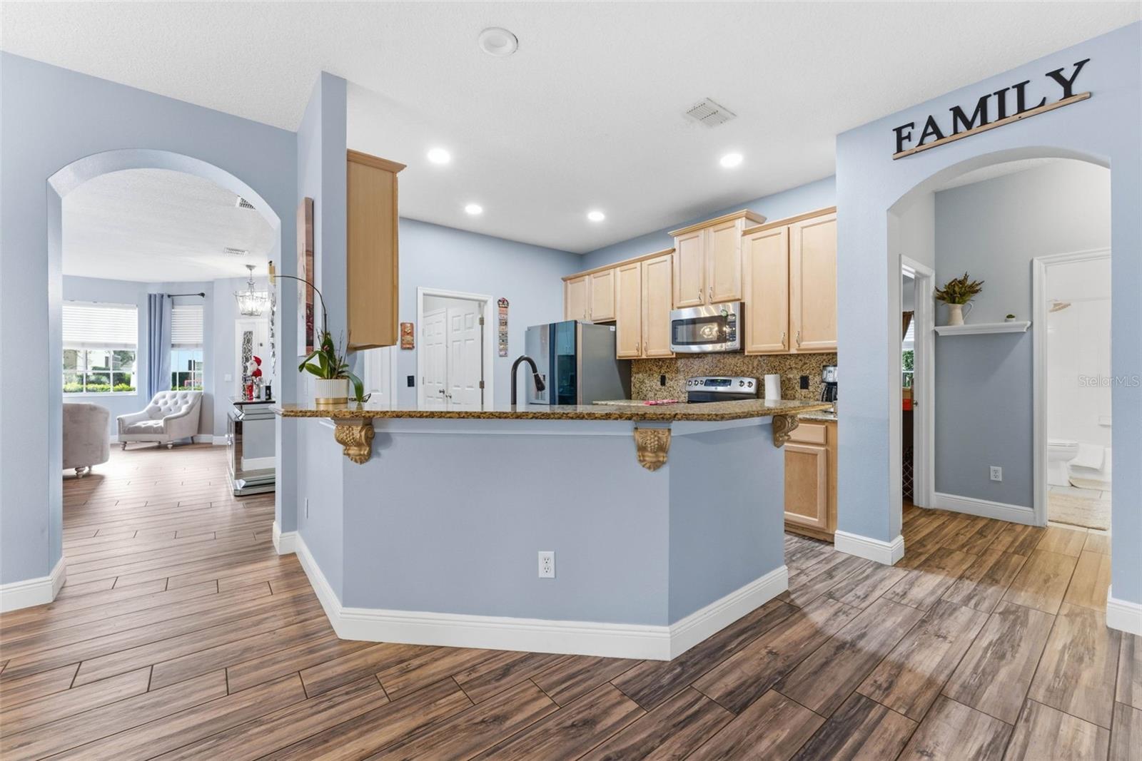 Image 17 of 60 For 4755 Northern Dancer Way