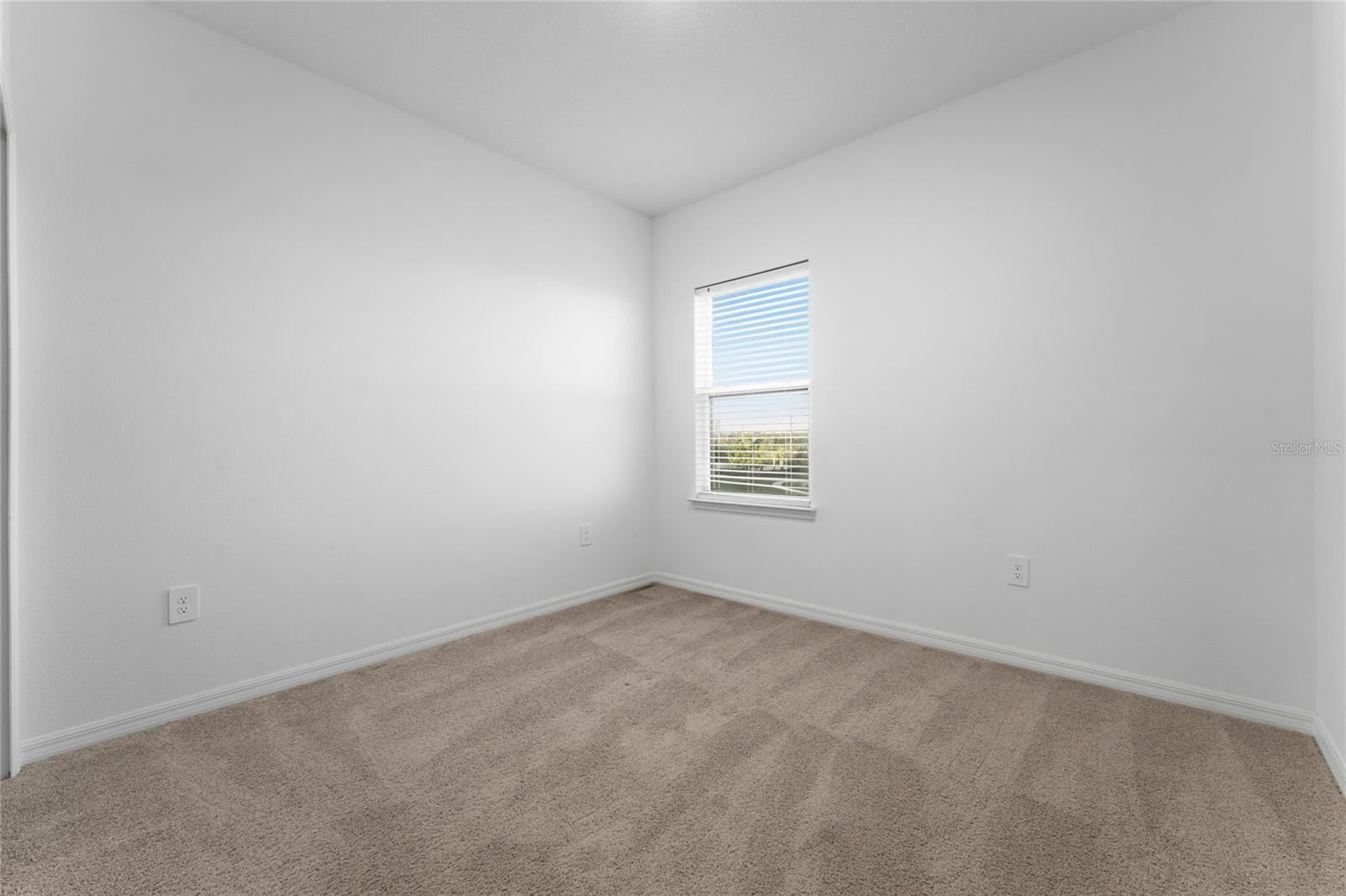 Image 26 of 39 For 2834 High Pointe Street