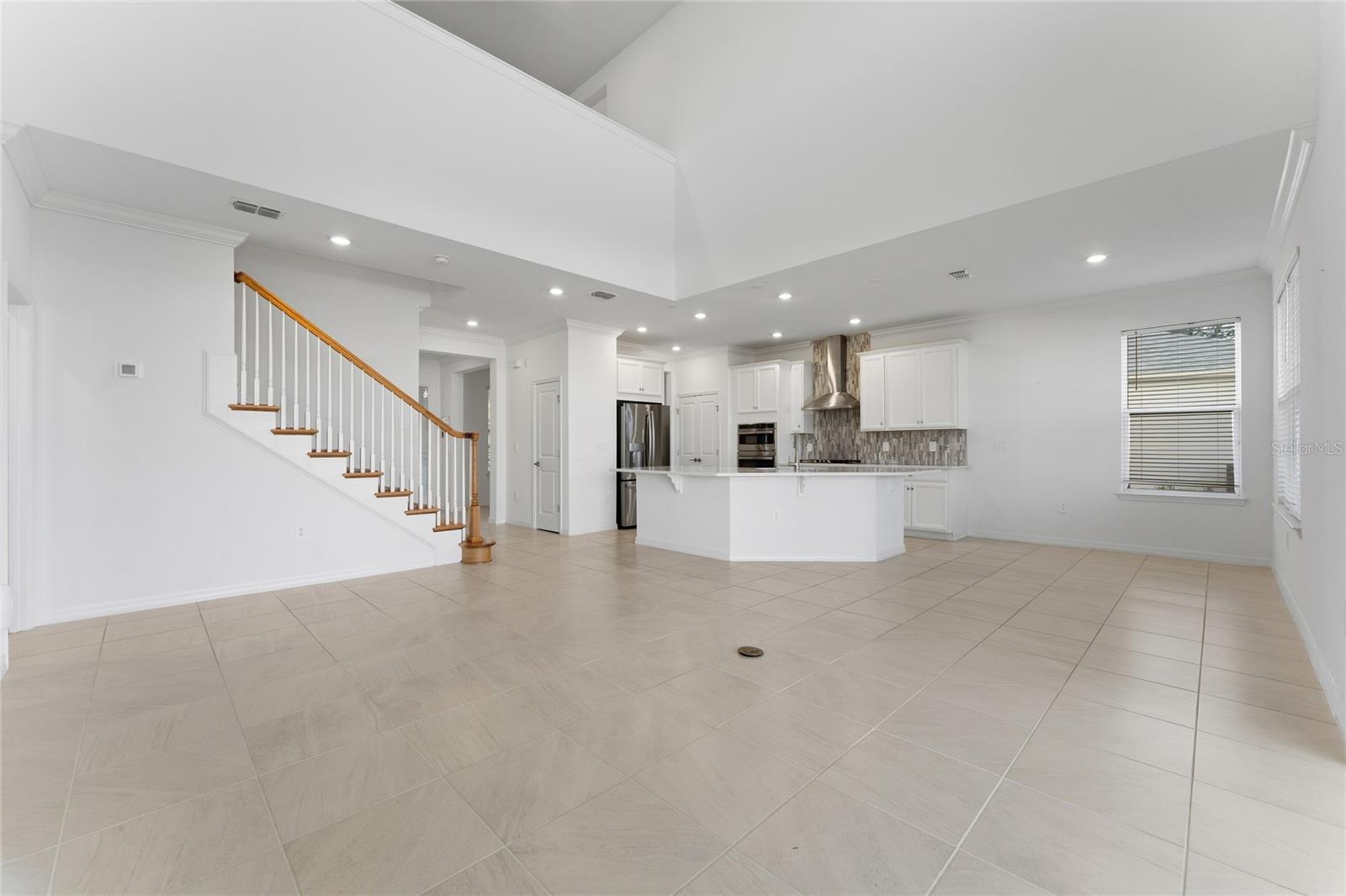 Image 4 of 39 For 2834 High Pointe Street