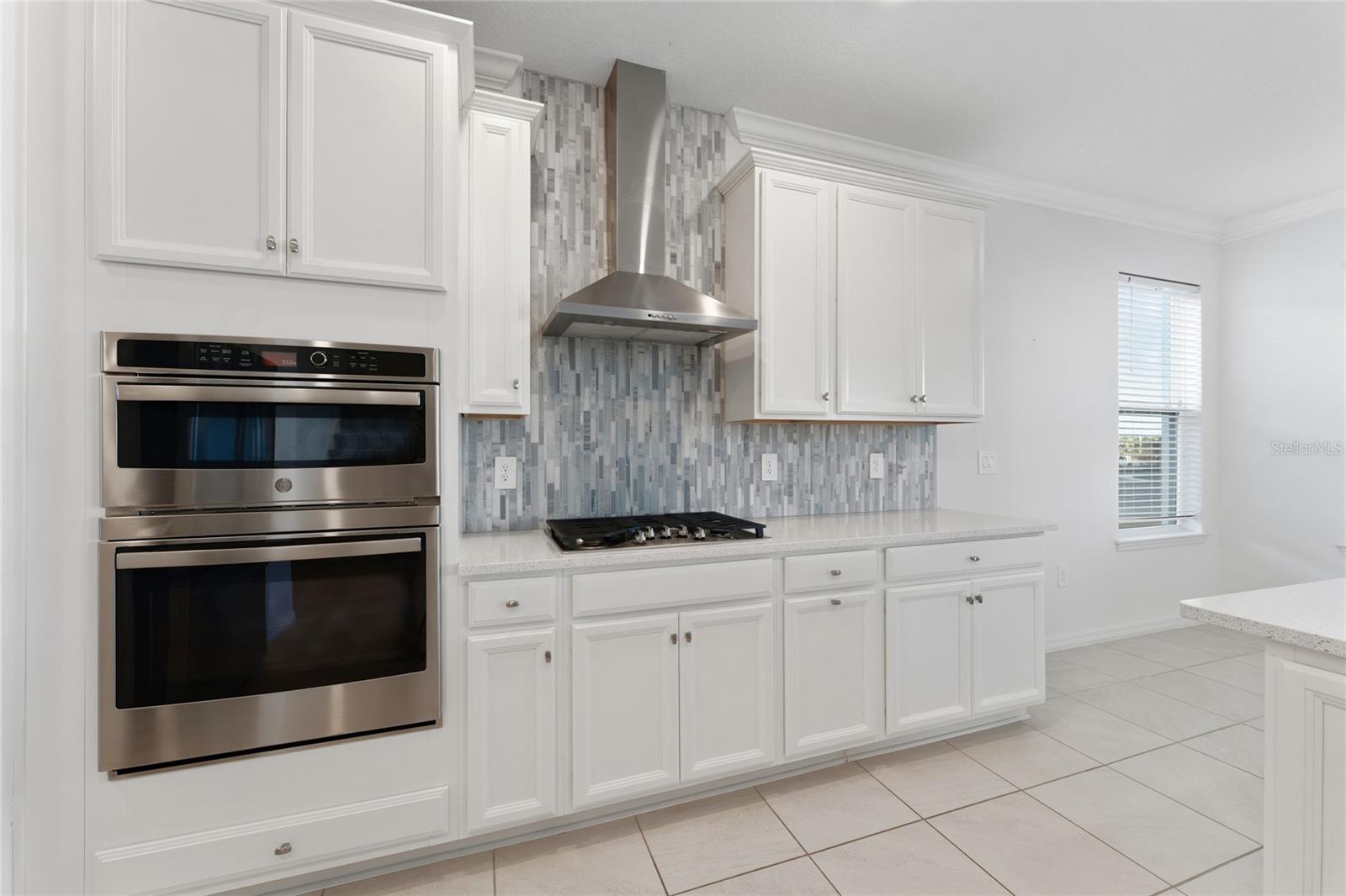 Image 6 of 39 For 2834 High Pointe Street