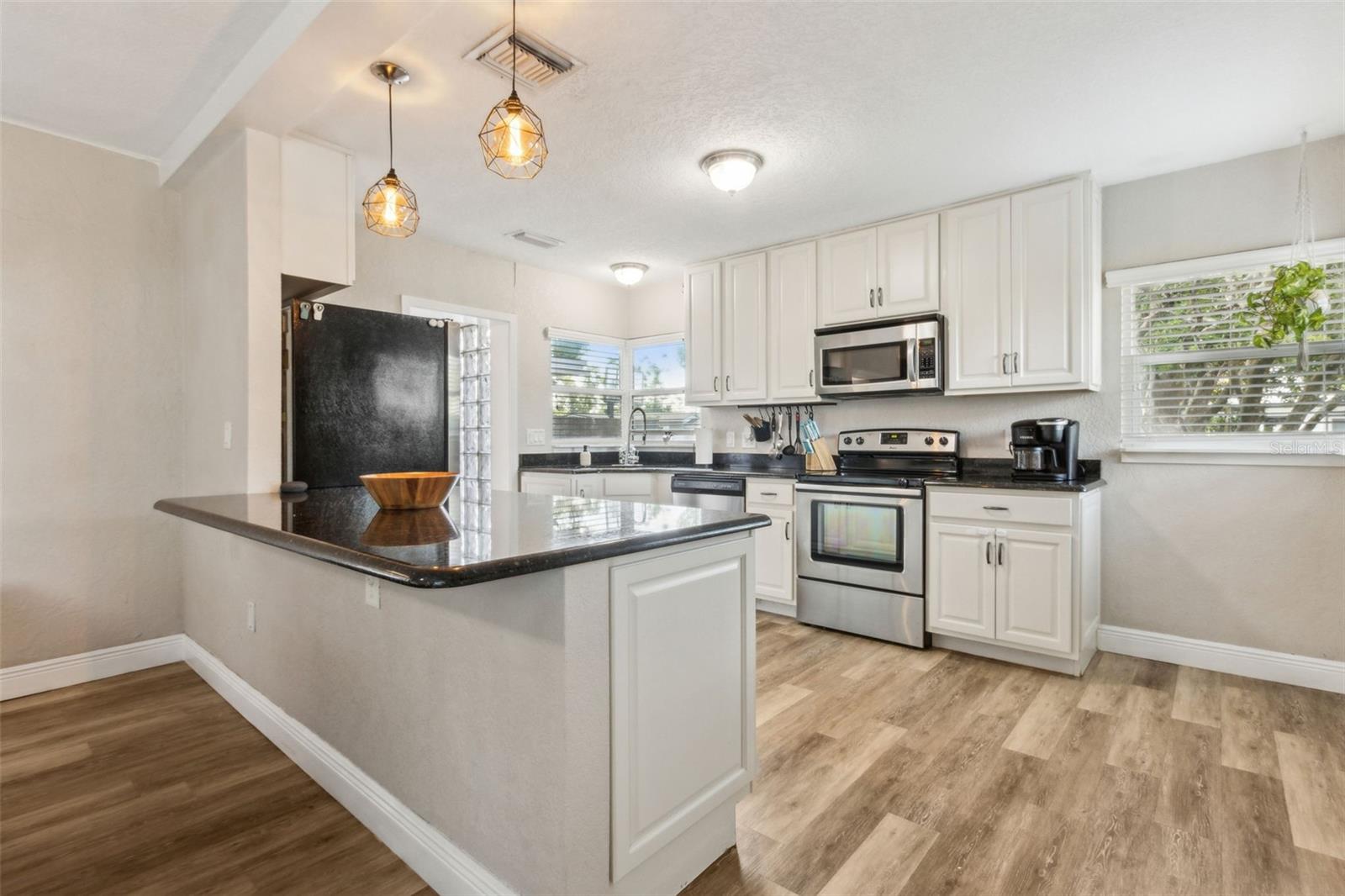 Image 9 of 45 For 4701 Goddard Avenue