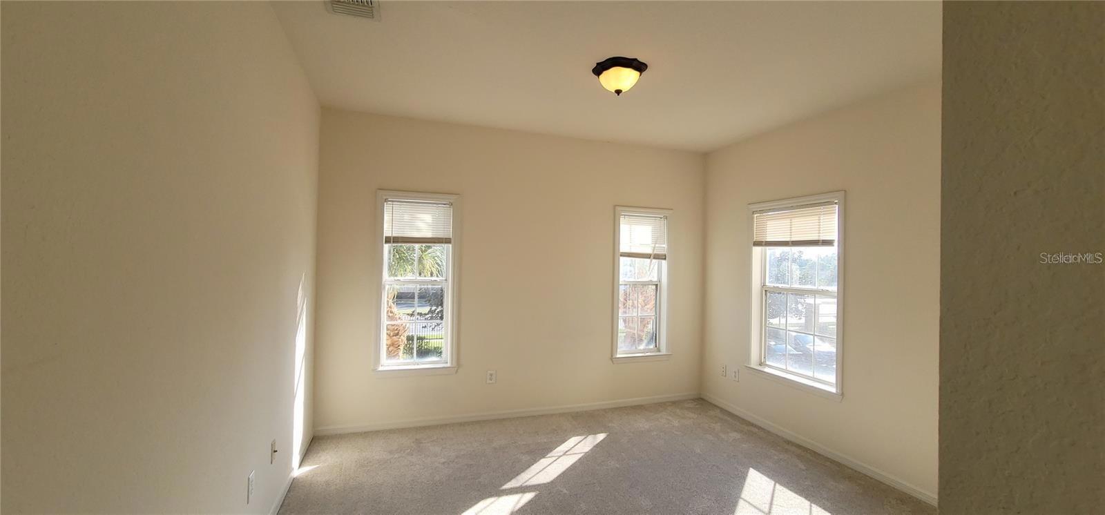 Image 9 of 13 For 3707 Conroy Road 1722