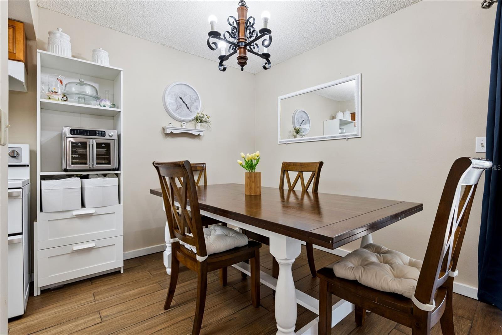 Image 10 of 53 For 1158 Calle Del Norte  C