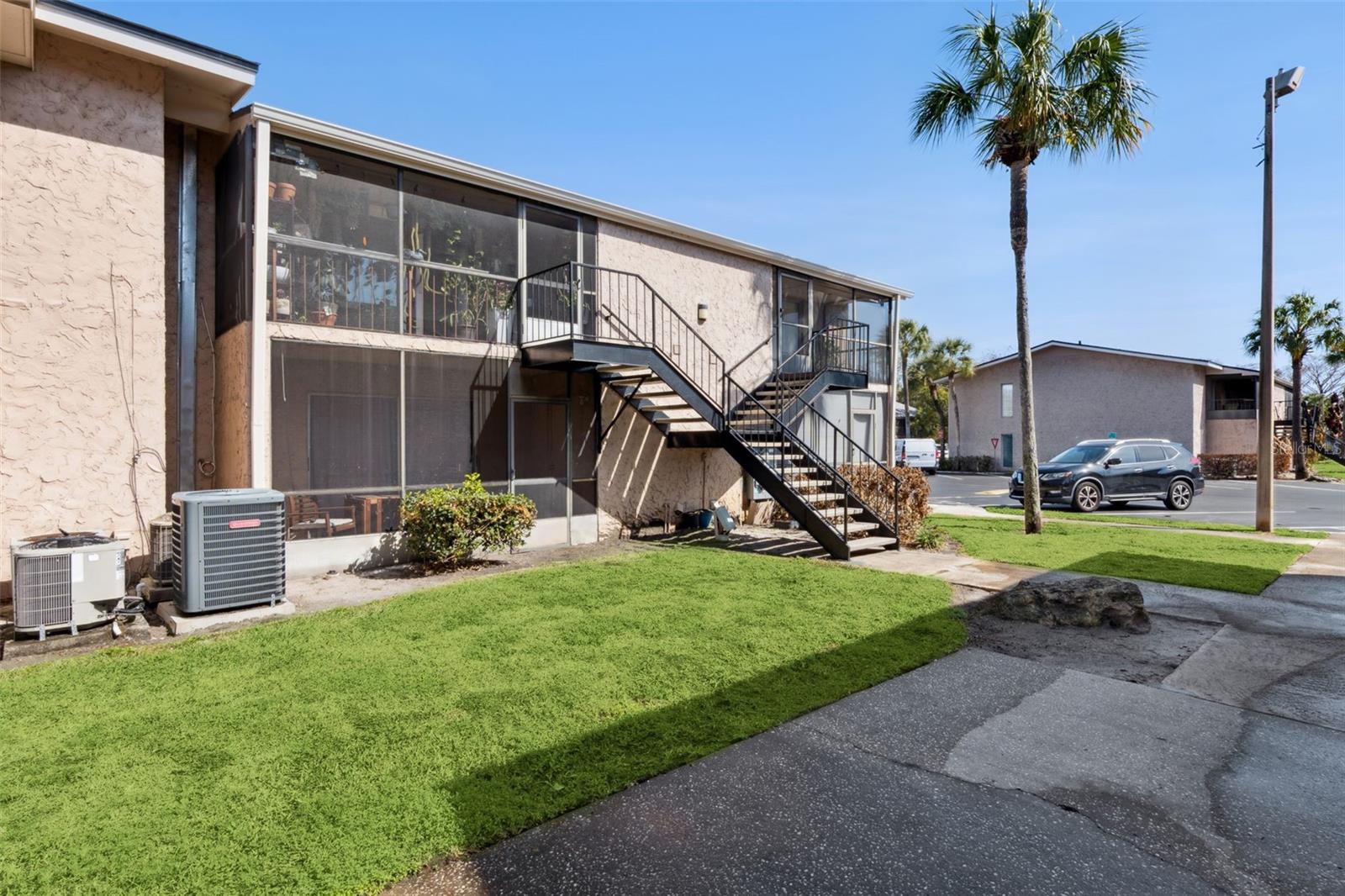 Image 34 of 53 For 1158 Calle Del Norte  C