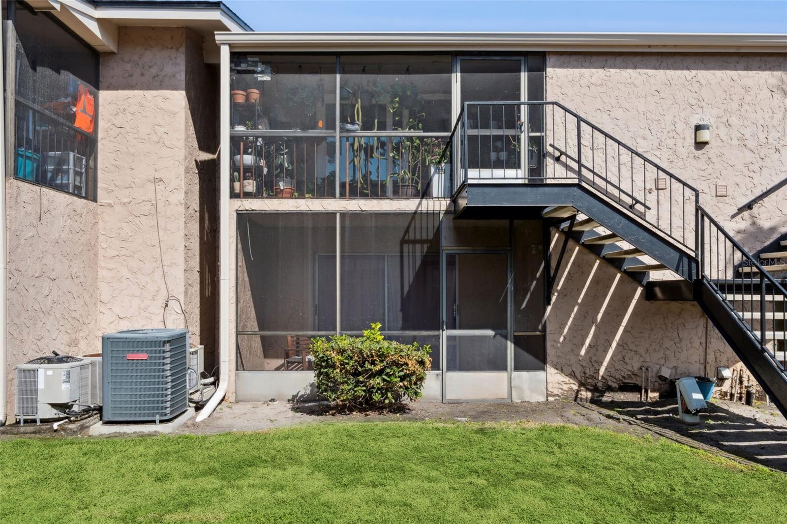 Image 35 of 53 For 1158 Calle Del Norte  C