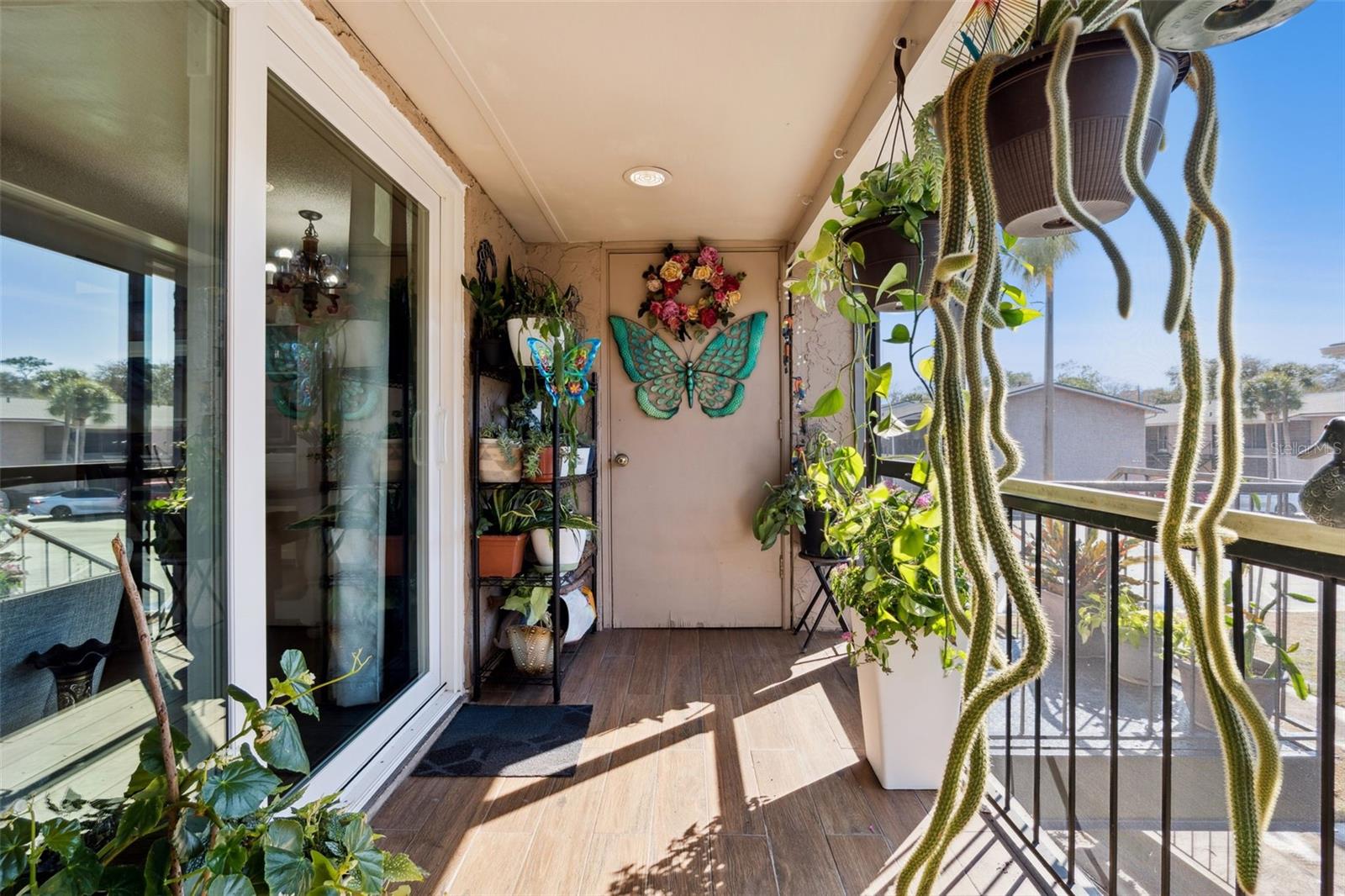 Image 6 of 53 For 1158 Calle Del Norte  C