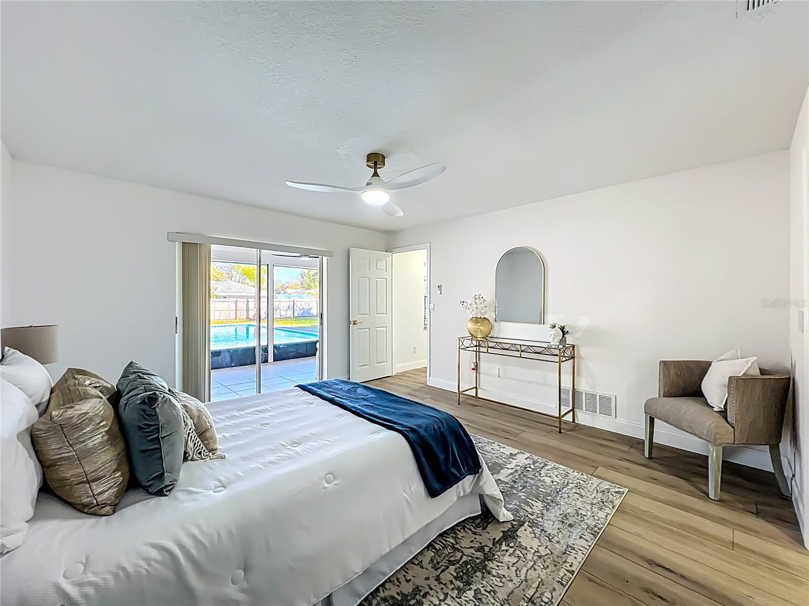 Image 17 of 37 For 211 Doverwood Road