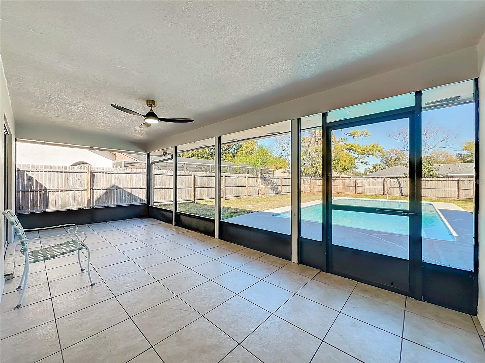 Image 29 of 37 For 211 Doverwood Road