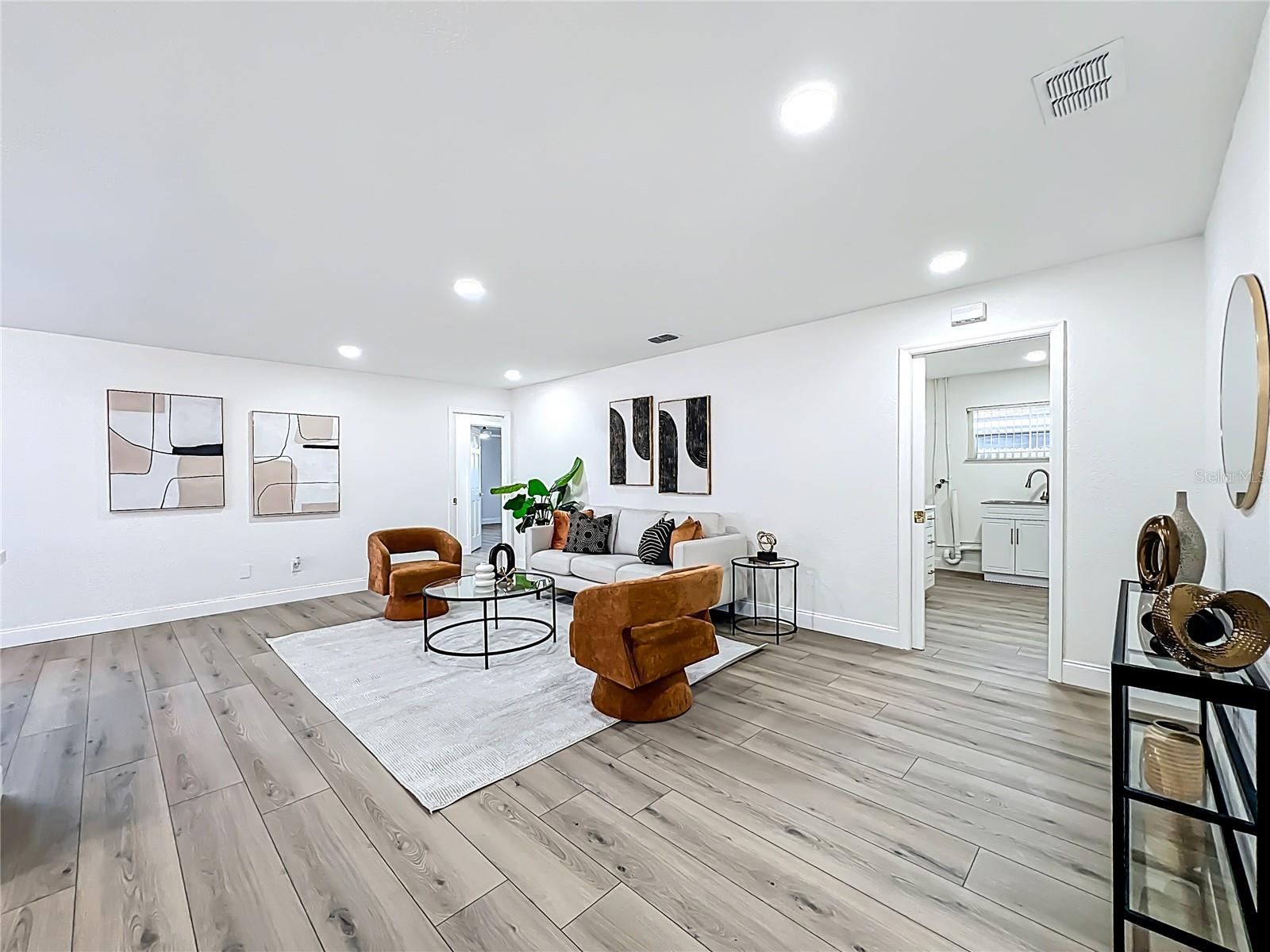 Image 9 of 37 For 211 Doverwood Road