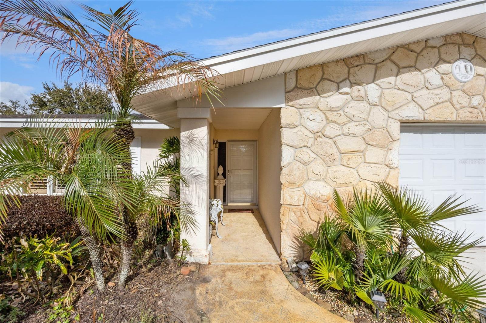 Image 2 of 48 For 3000 Royal Oak Drive