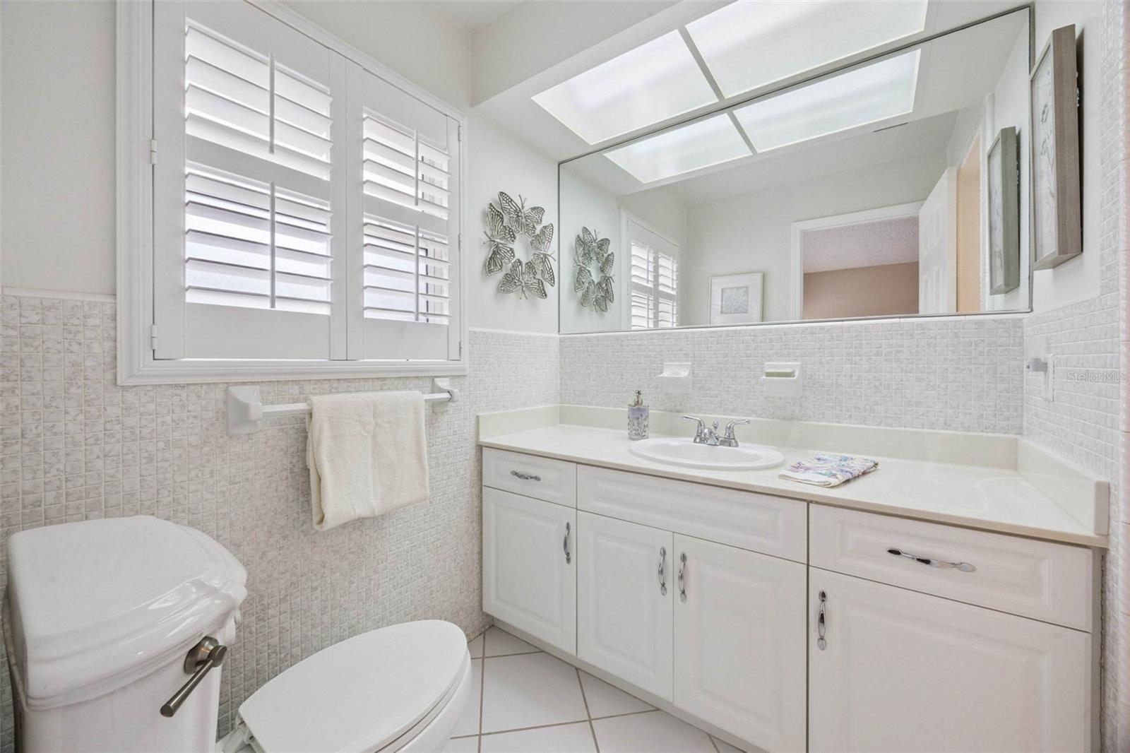 Image 20 of 48 For 3000 Royal Oak Drive