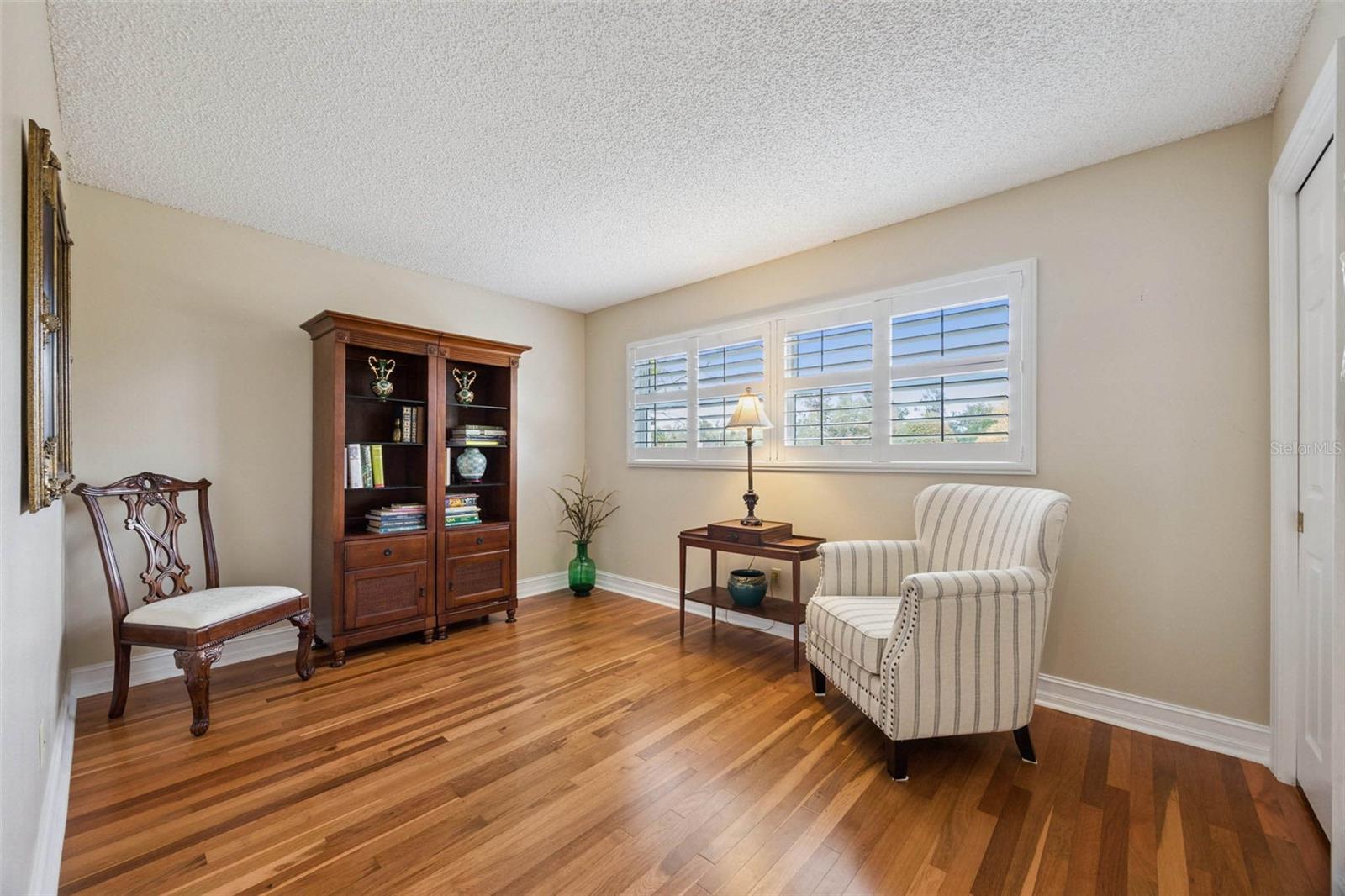 Image 26 of 48 For 3000 Royal Oak Drive