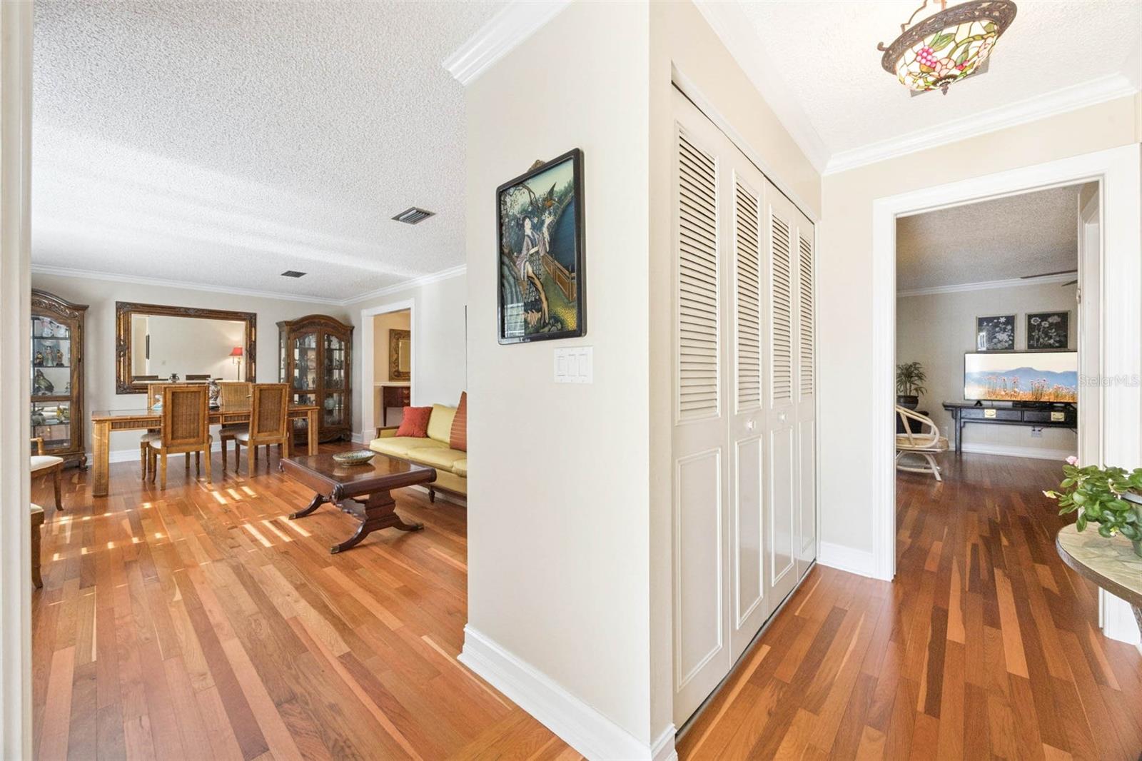 Image 3 of 48 For 3000 Royal Oak Drive