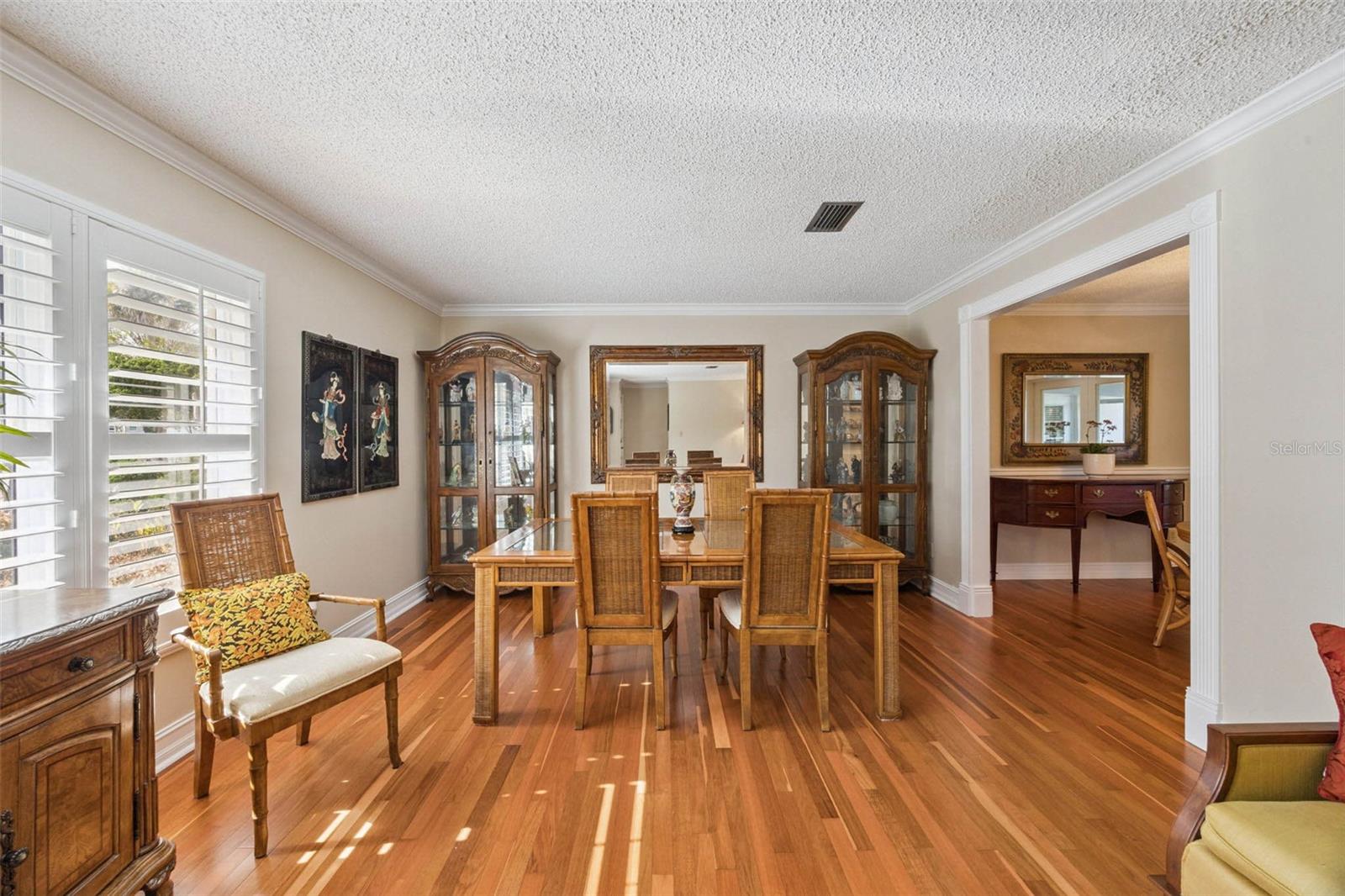 Image 9 of 48 For 3000 Royal Oak Drive