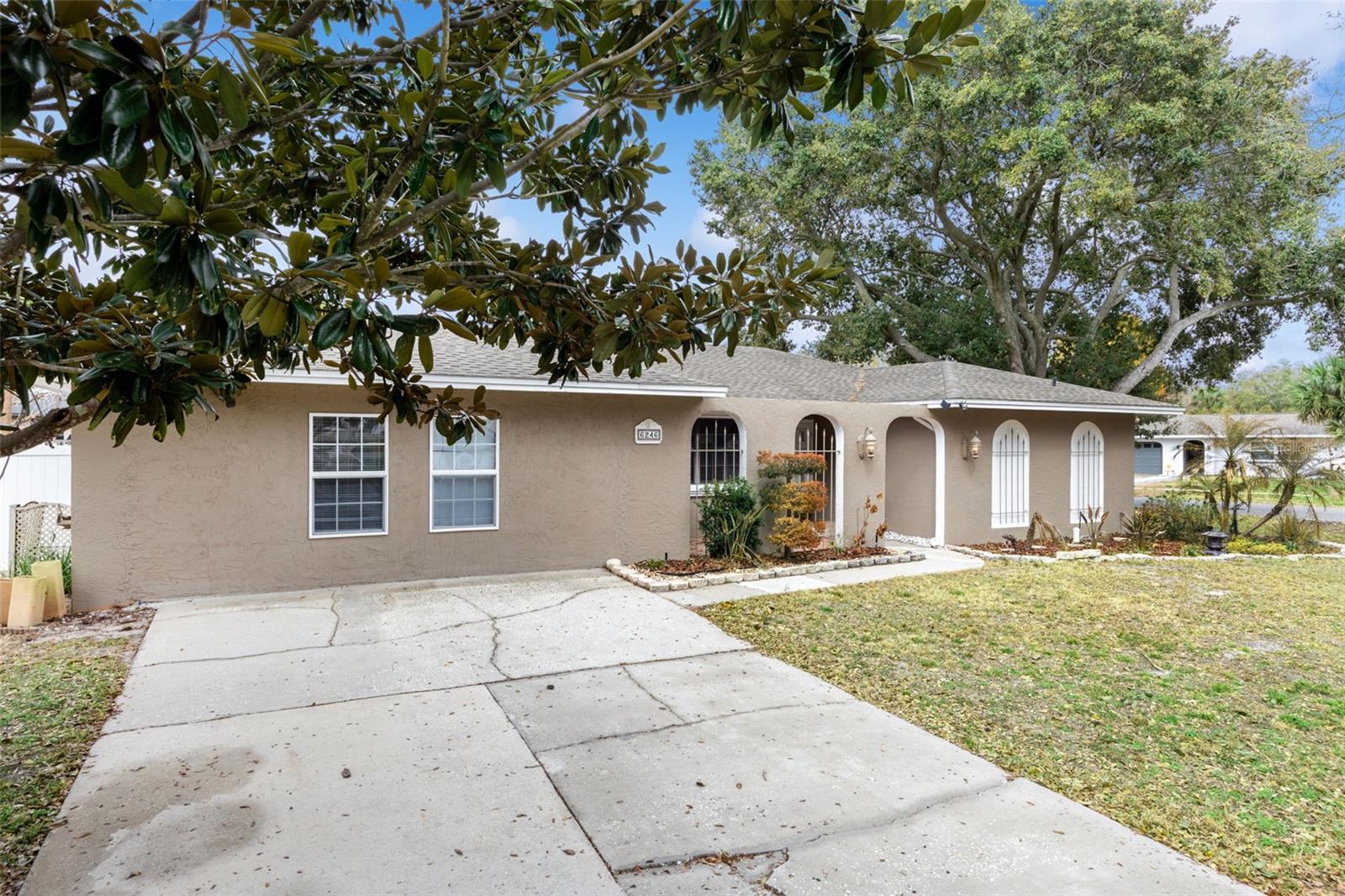 Image 32 of 71 For 6246 Silver Glen Court