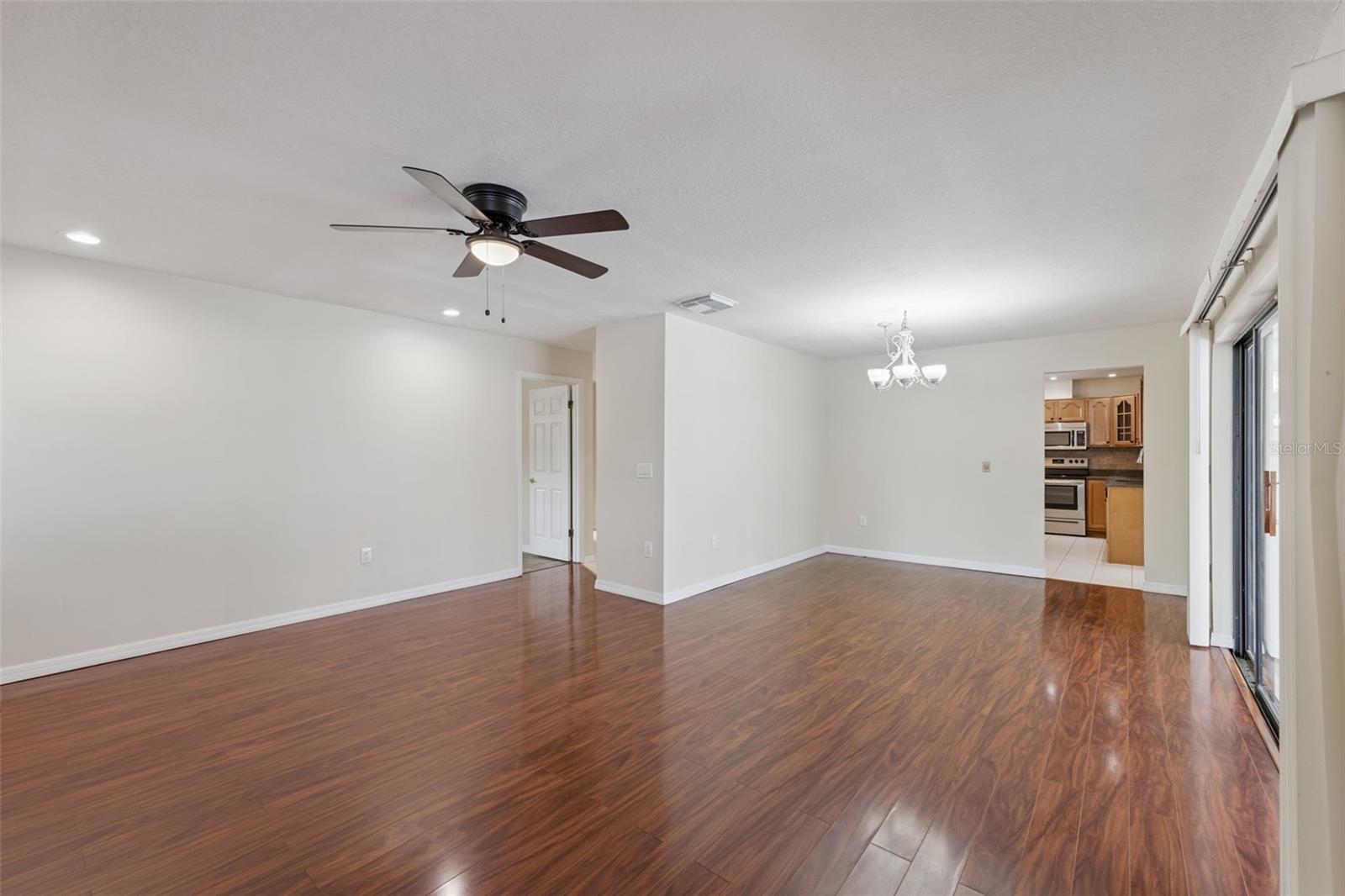 Image 37 of 71 For 6246 Silver Glen Court