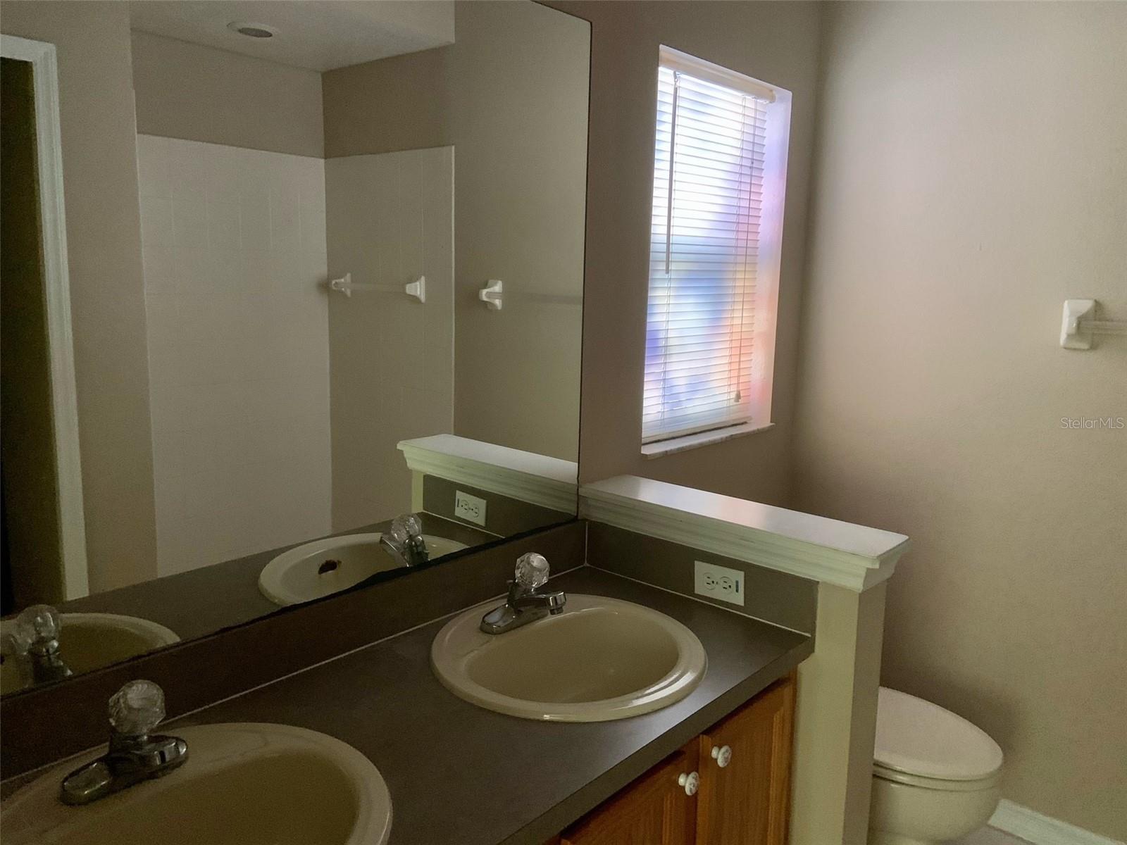 Image 10 of 19 For 130 Wornall Drive