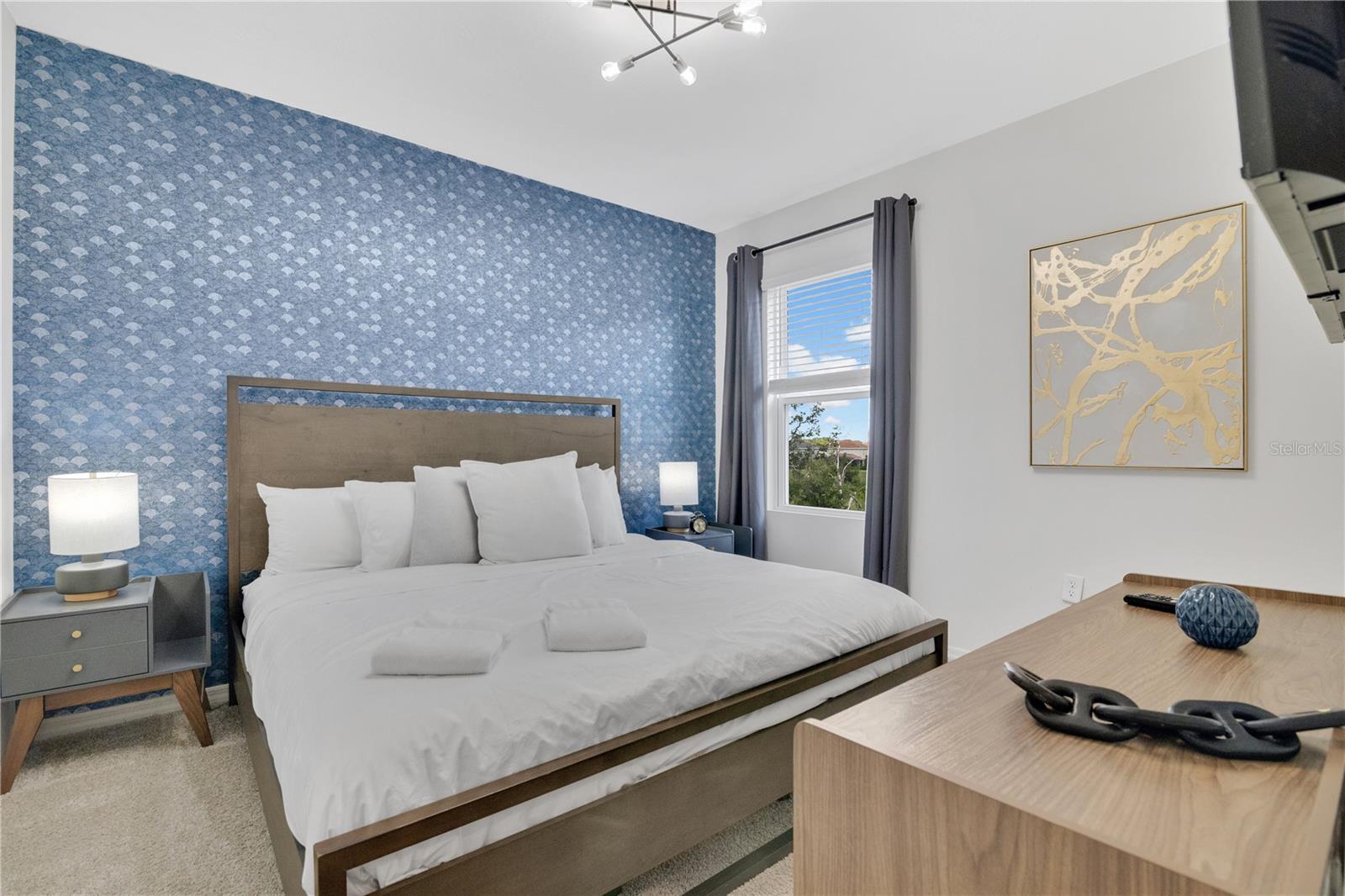 Image 17 of 54 For 7699 Oakmoss Loop